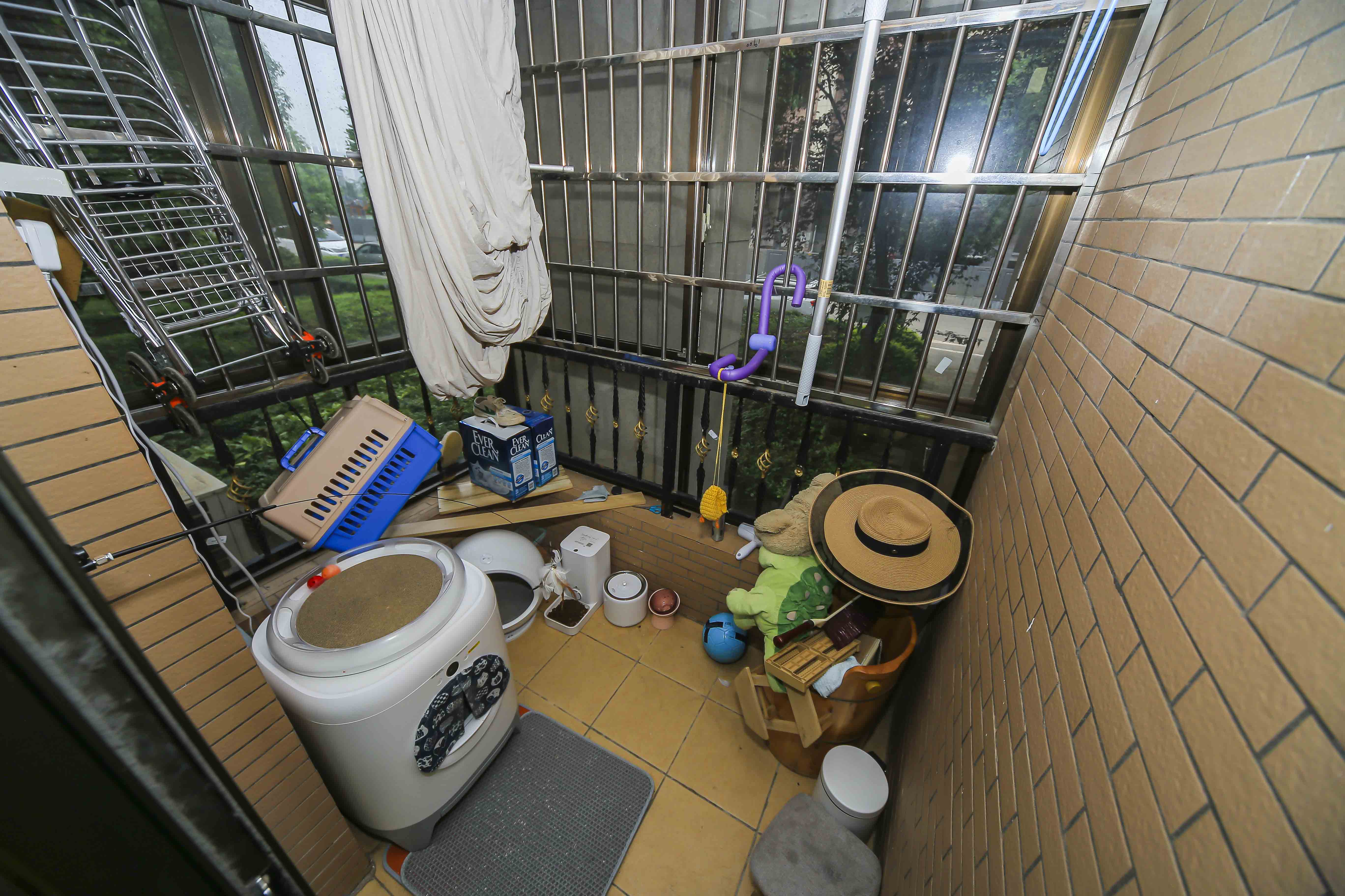 江山帝景雅典  2室2厅1卫    104.42万阳台