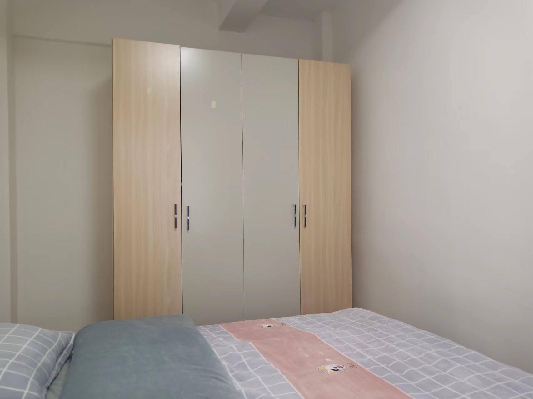 建设南路散盘  3室1厅1卫   56.00万客厅