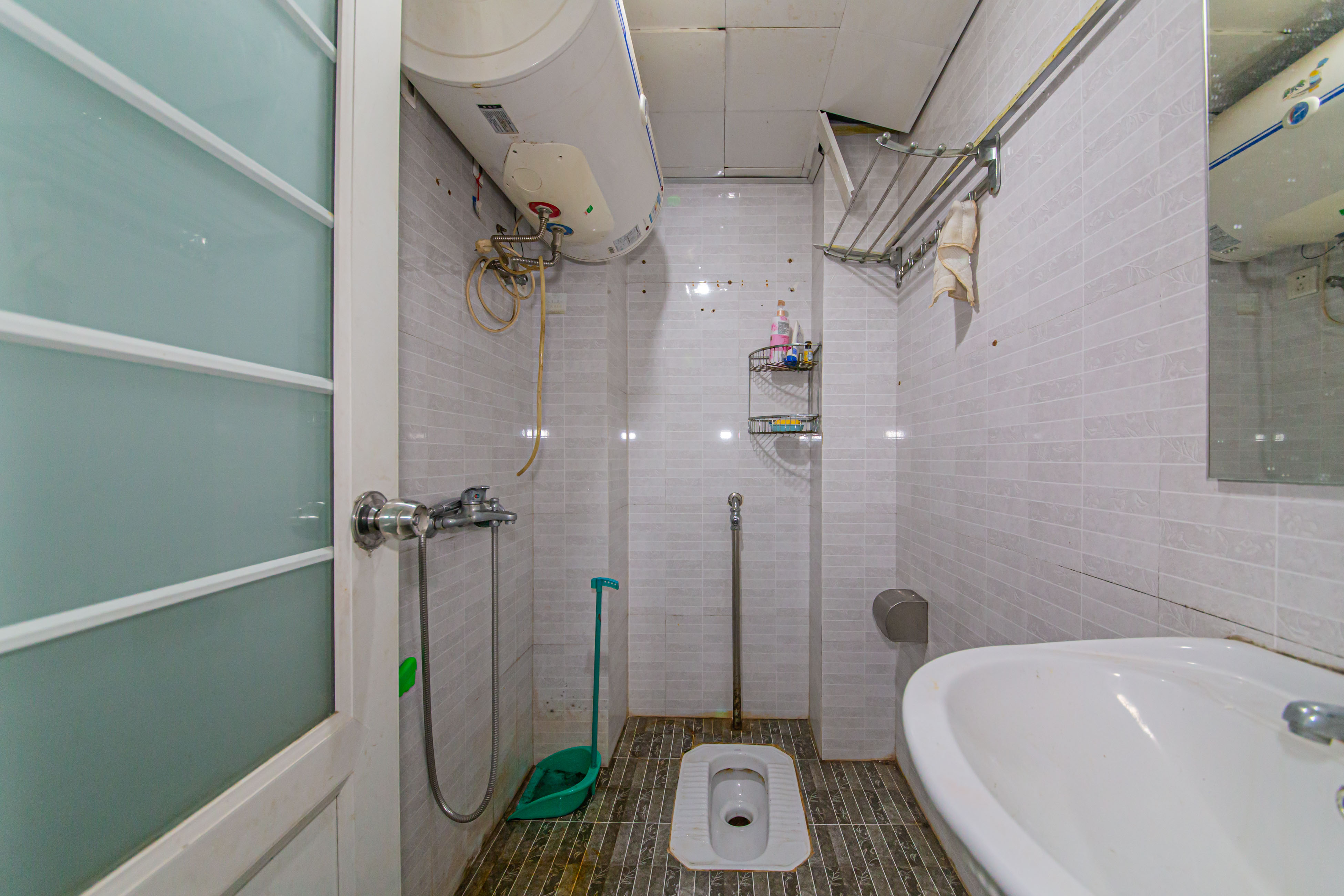 BOBO天下城(CTA财富中心) 1室1厅1卫 46.0万 BOBO天下城(CTA财富中心) 1室1厅1卫 46.0万卫生间