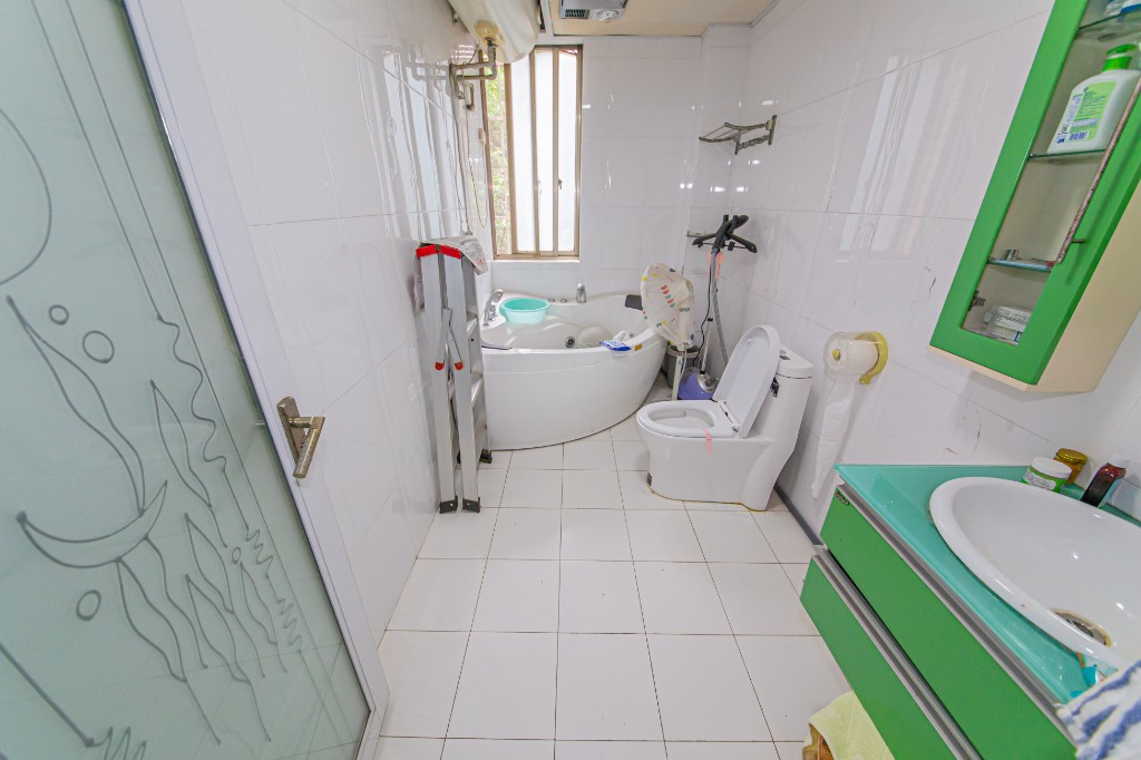 麗江翠園  3室2廳2衛(wèi)    82.5萬衛(wèi)生間