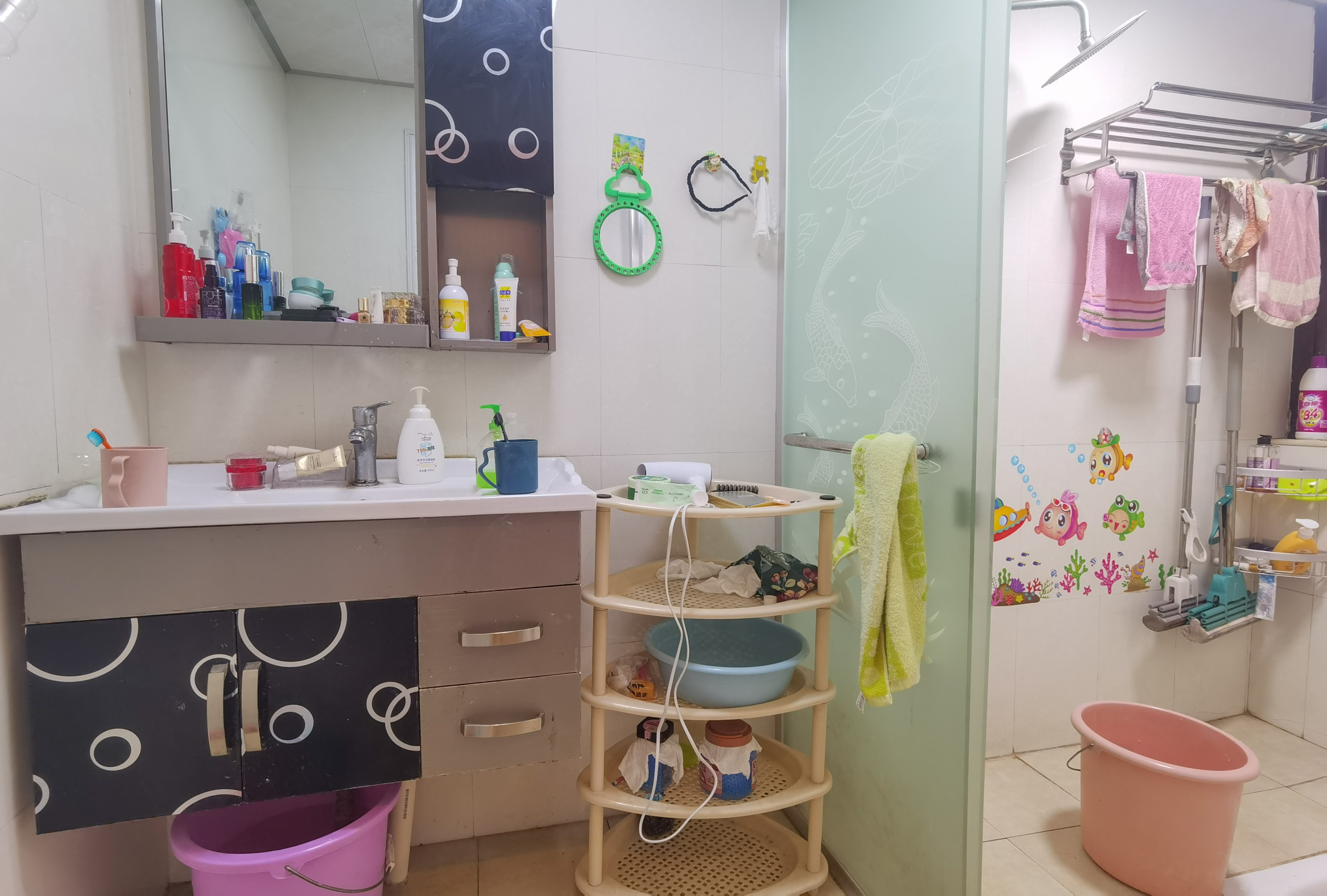 亿都国际城市首府  2室2厅1卫    32.8万 亿都国际城市首府  2室2厅1卫    32.8万客厅