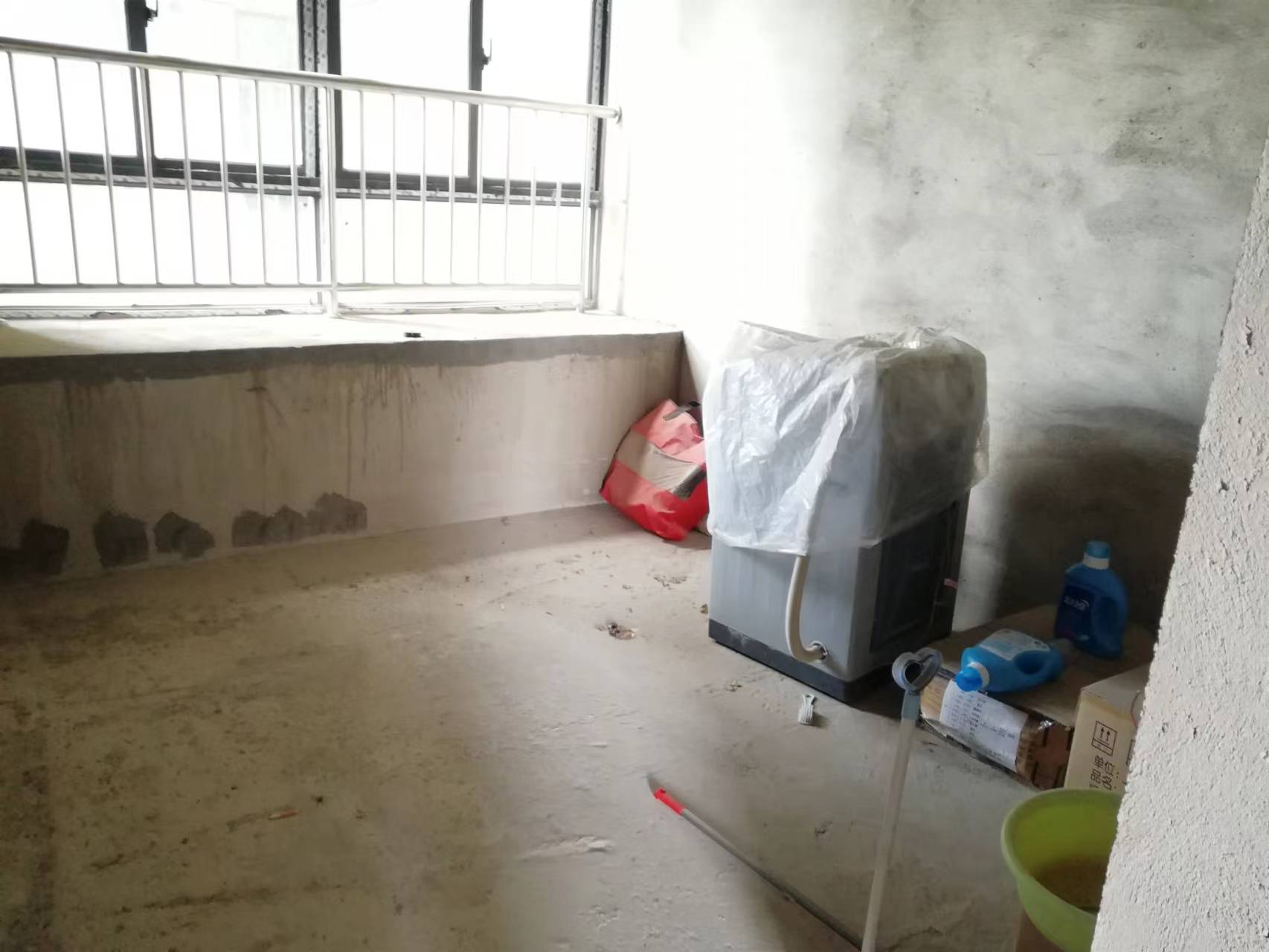 时代新城(翰林府) 3室2厅2卫 58.8万 时代新城(翰林府) 3室2厅2卫 58.8万客厅