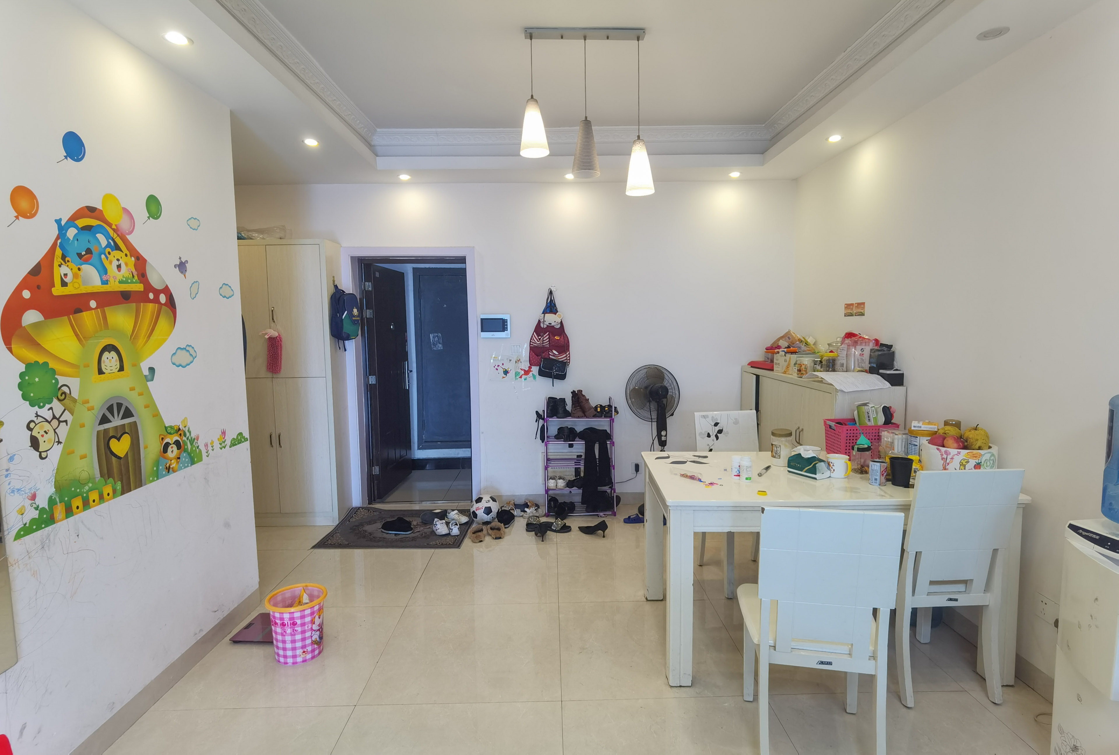 亿都国际城市首府  2室2厅1卫    32.8万 亿都国际城市首府  2室2厅1卫    32.8万客厅