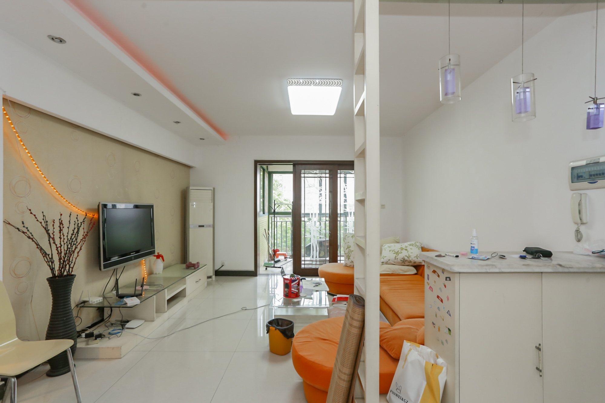 望兴景园一期  3室2厅2卫    135.0万客厅