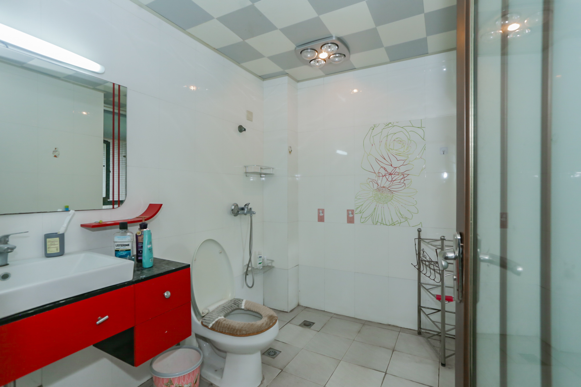 望兴景园一期  3室2厅2卫    135.0万卫生间