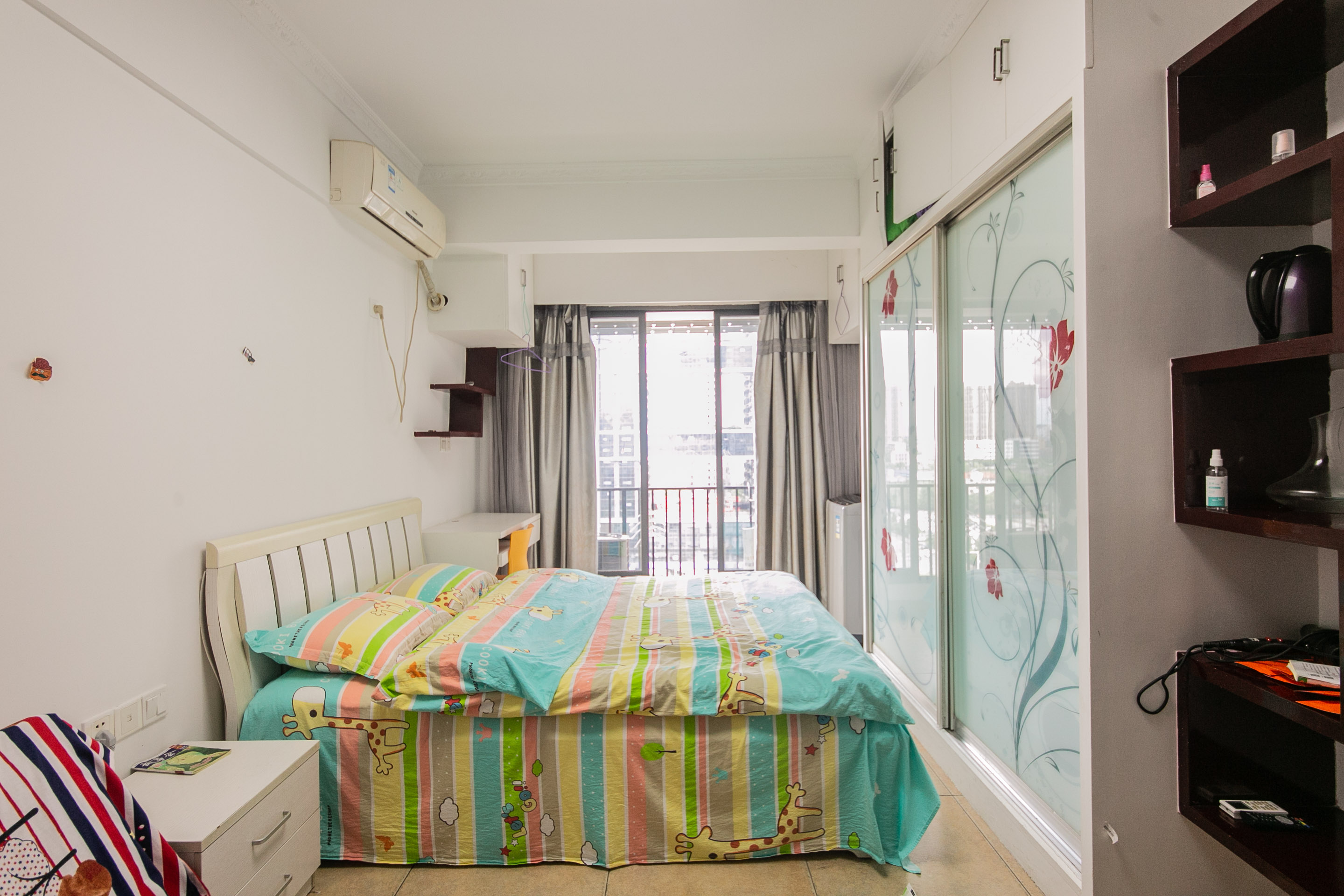 名富公寓 1室1厅1卫 25.0万 名富公寓 1室1厅1卫 25.0万卧室