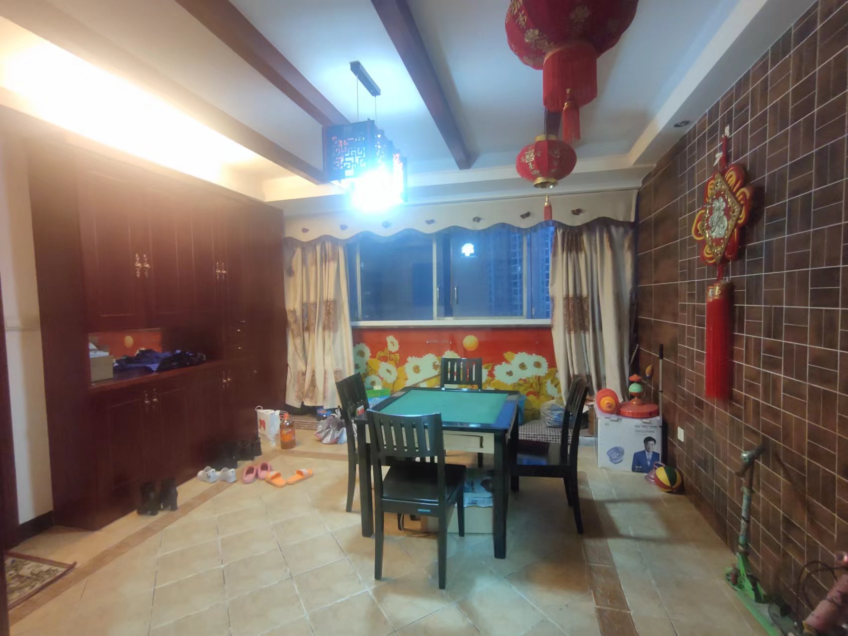 城市风景  4室1厅1卫    119.0万 城市风景  4室1厅1卫    119.0万客厅