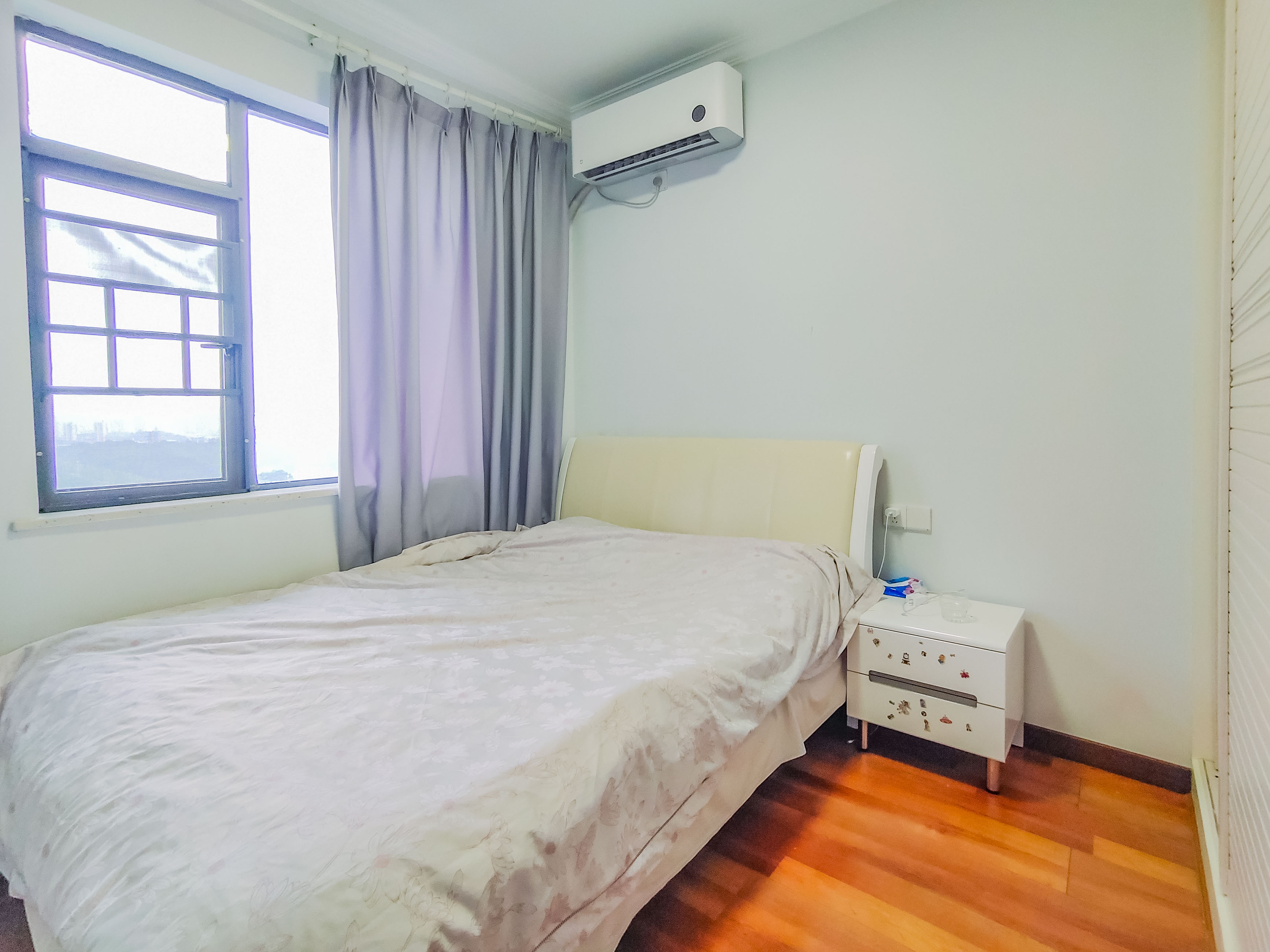 悦湖山 4室2厅2卫 149.0万 悦湖山 4室2厅2卫 149.0万卧室