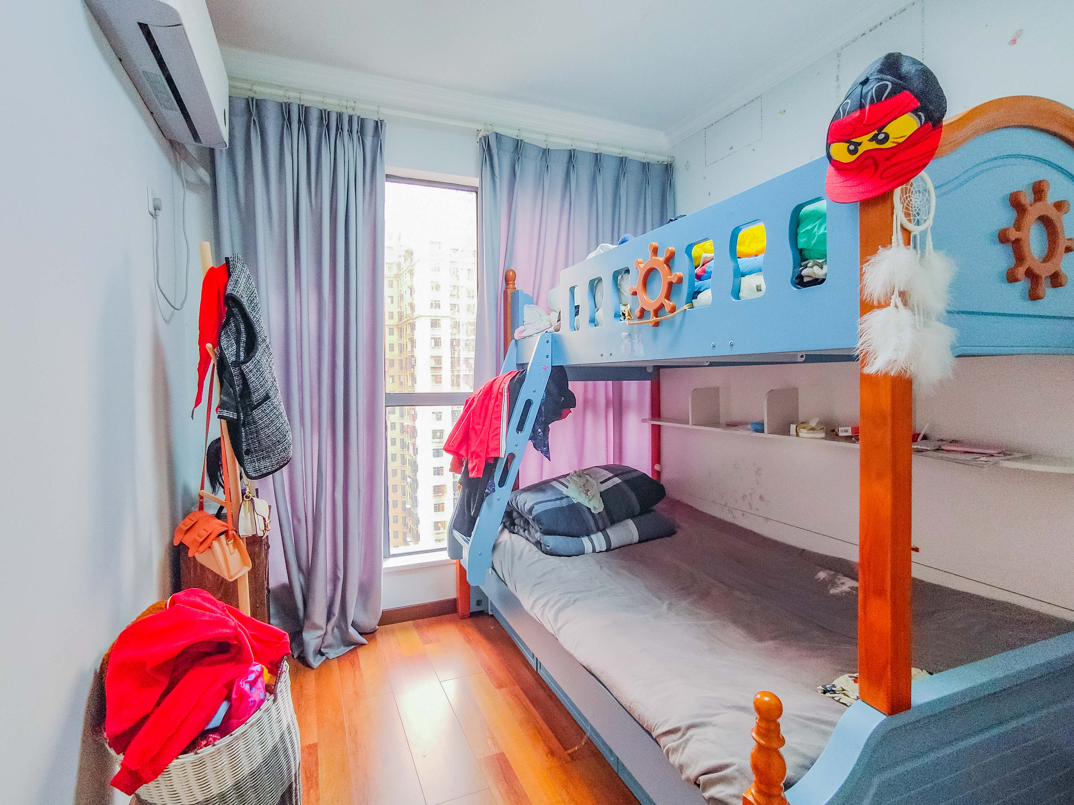 悦湖山 4室2厅2卫 149.0万 悦湖山 4室2厅2卫 149.0万卧室