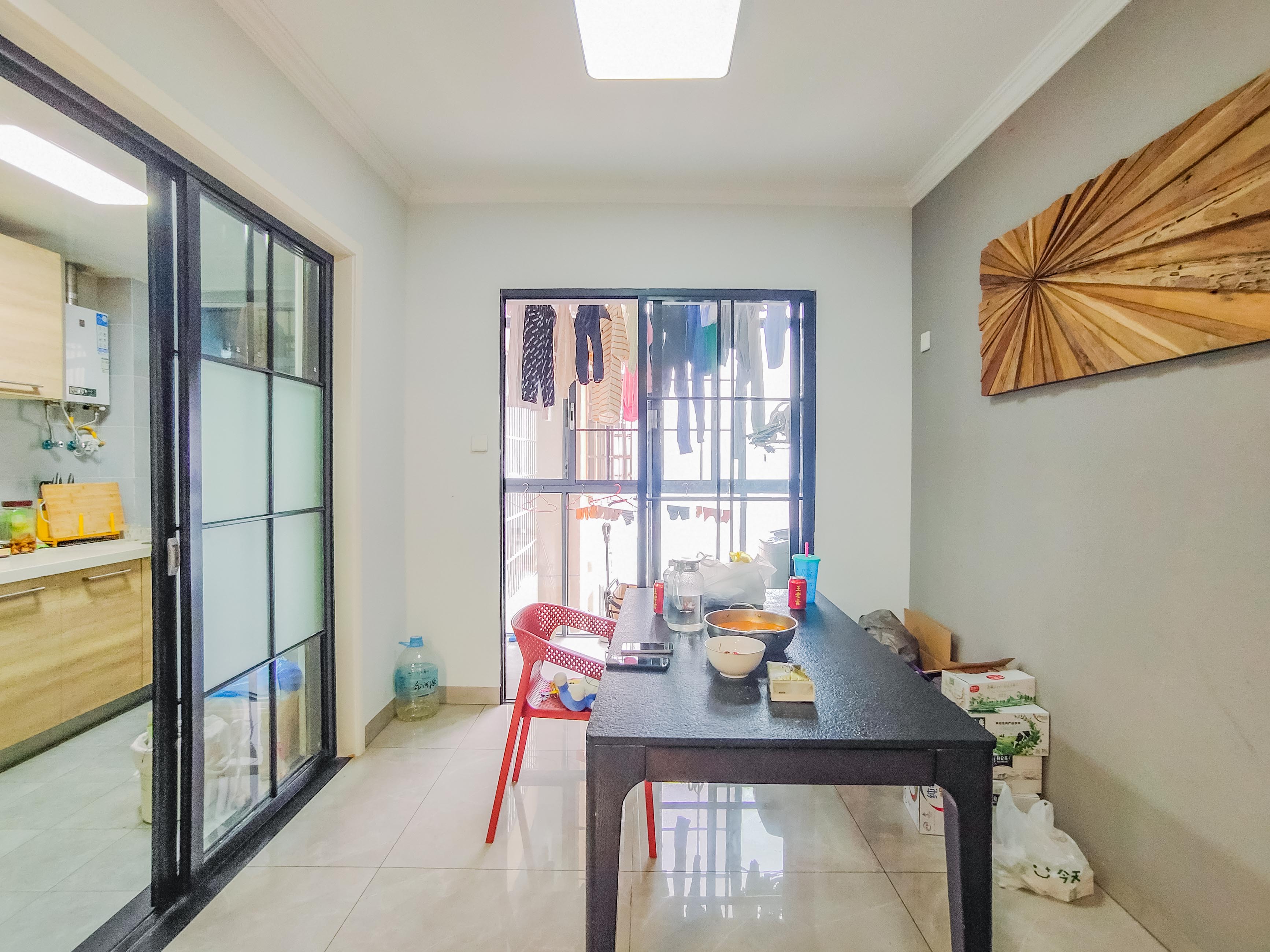 悦湖山 4室2厅2卫 149.0万 悦湖山 4室2厅2卫 149.0万客厅