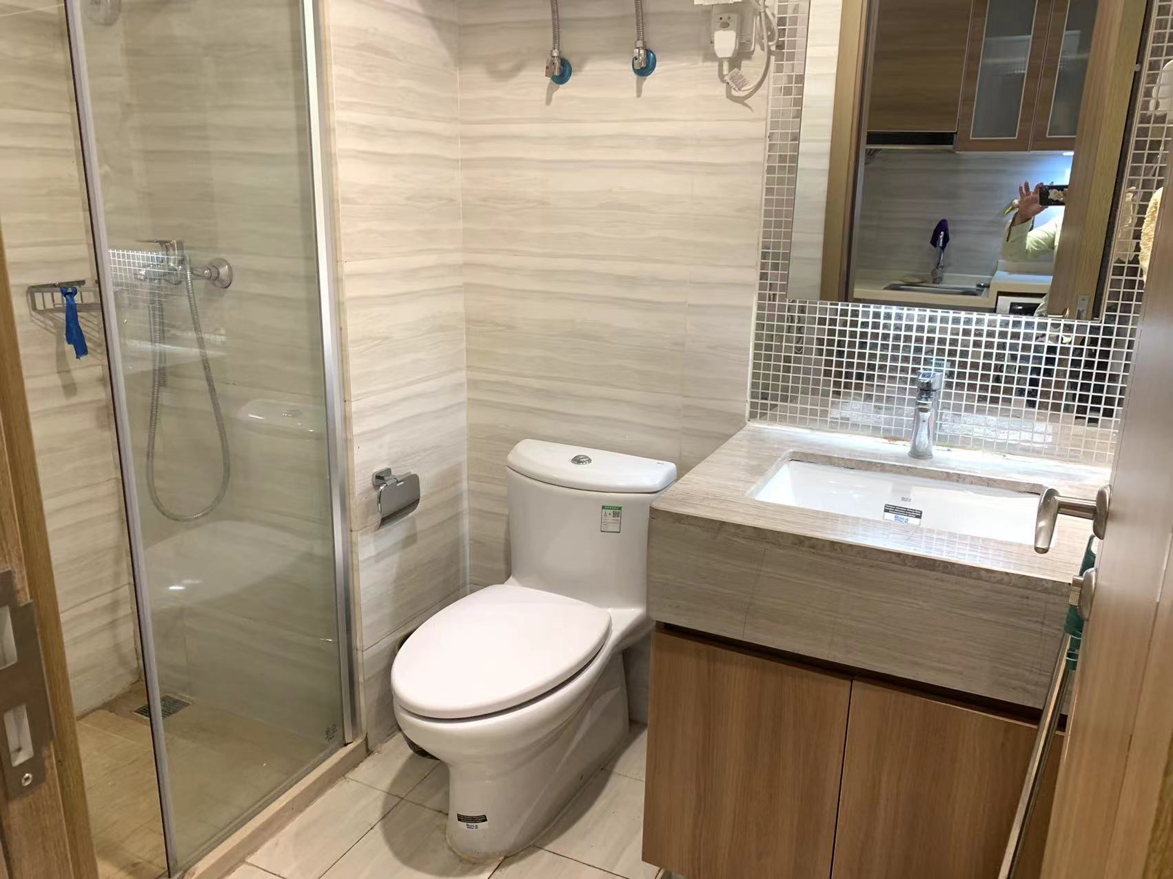 恒大御景湾  1室1厅1卫    24.0万 恒大御景湾  1室1厅1卫    24.0万客厅