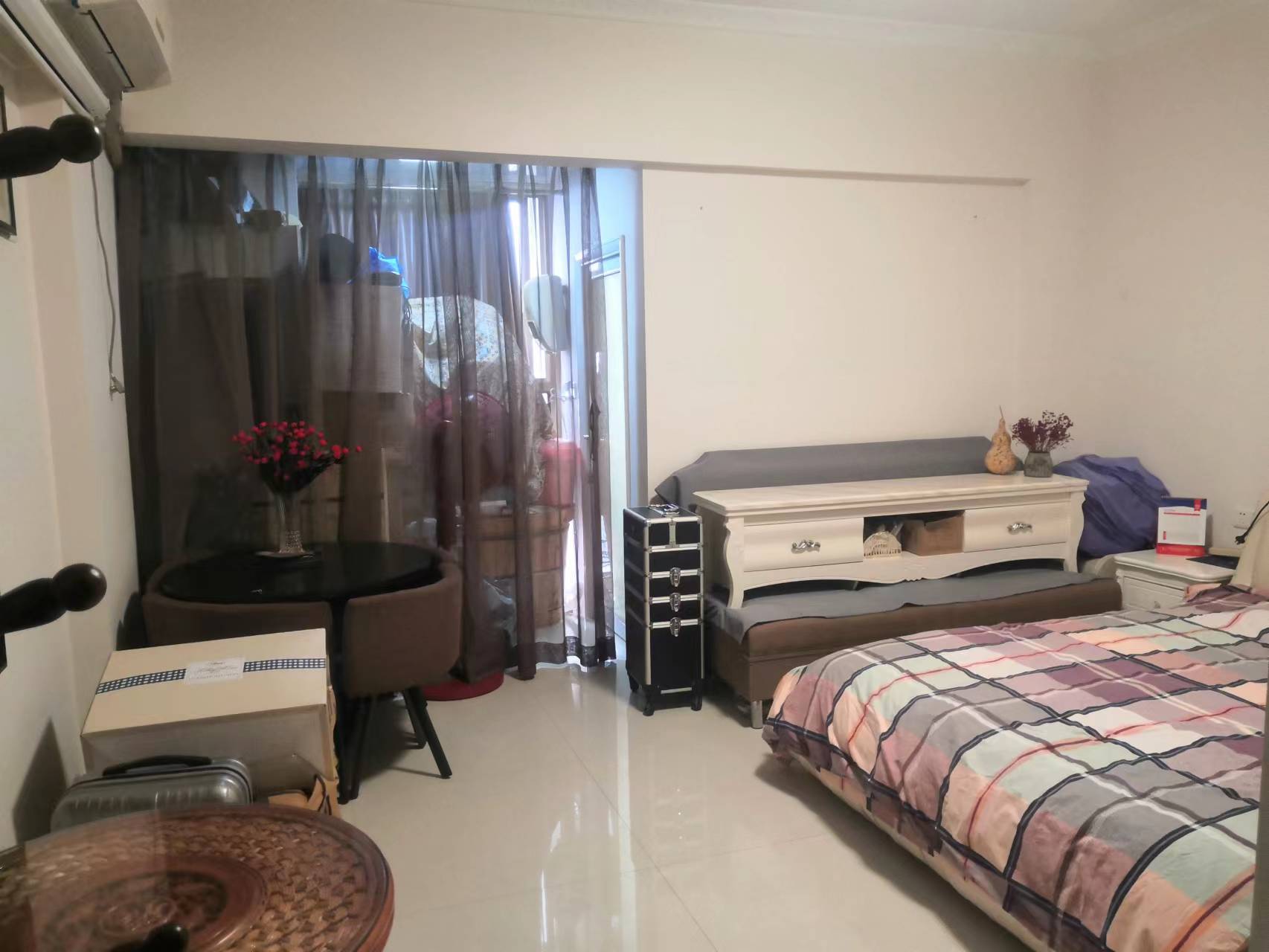 明峰银座  1室0厅1卫    27.0万 明峰银座  1室0厅1卫    27.0万客厅