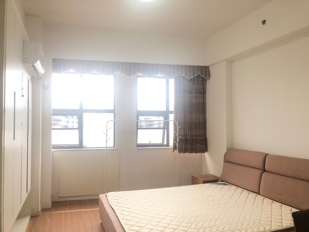 山水洲城华晨第一城 1室1厅1卫 32.0万 山水洲城华晨第一城 1室1厅1卫 32.0万客厅