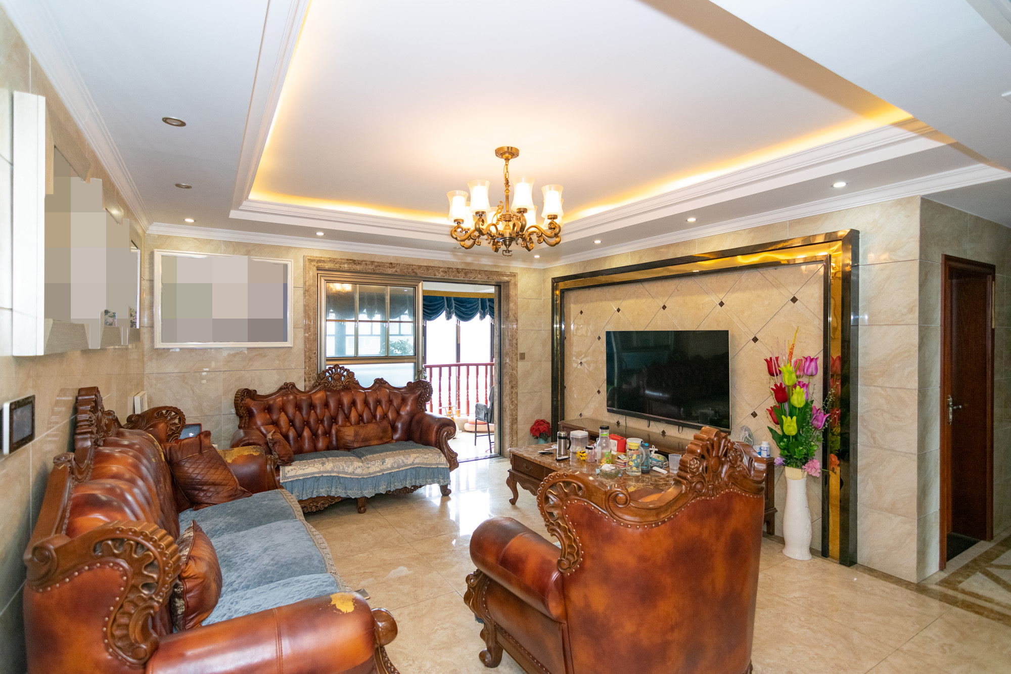 润和紫郡一期 5室2厅2卫 145.0万 润和紫郡一期 5室2厅2卫 145.0万客厅