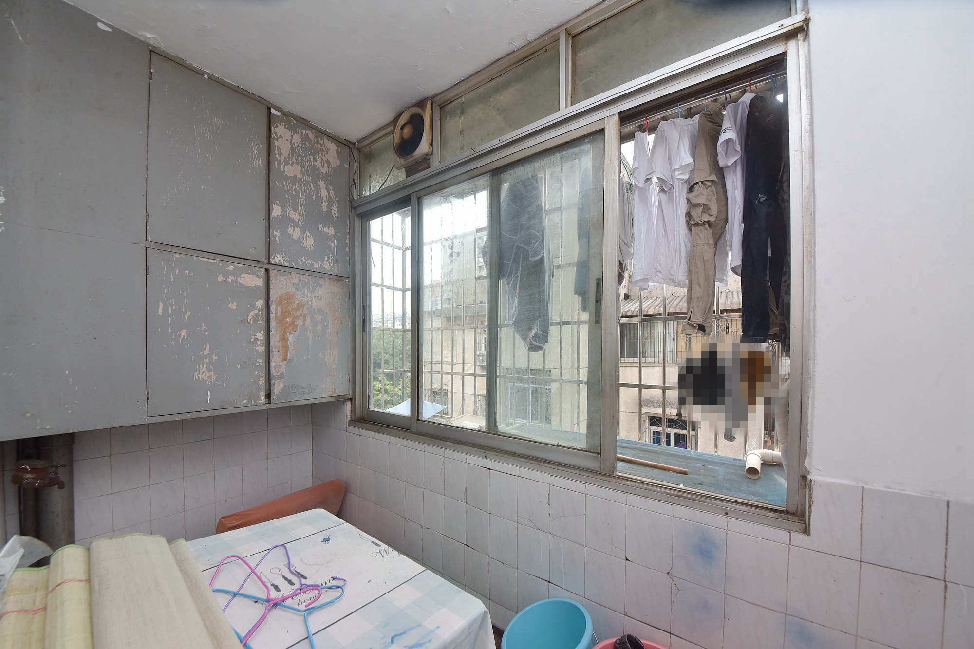 华达家园  3室2厅1卫   57.50万阳台