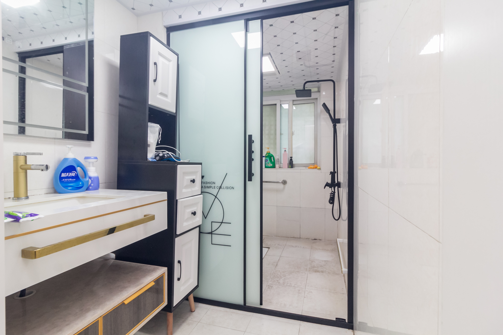 农科院宿舍丰泽小区  3室2厅2卫    73.0万 农科院宿舍丰泽小区  3室2厅2卫    73.0万卫生间