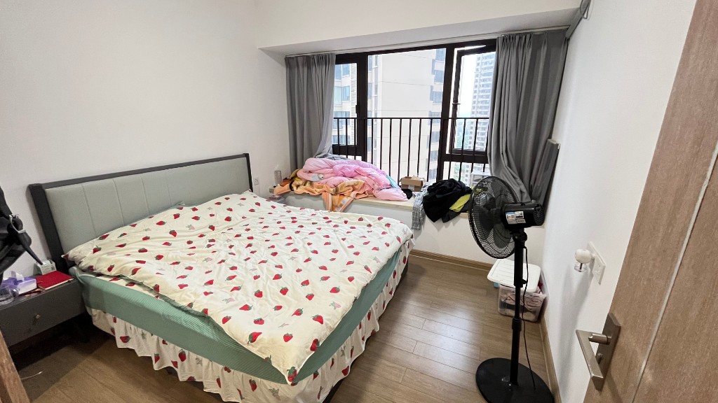 东部美的城 3室2厅2卫 86.8万 东部美的城 3室2厅2卫 86.8万客厅