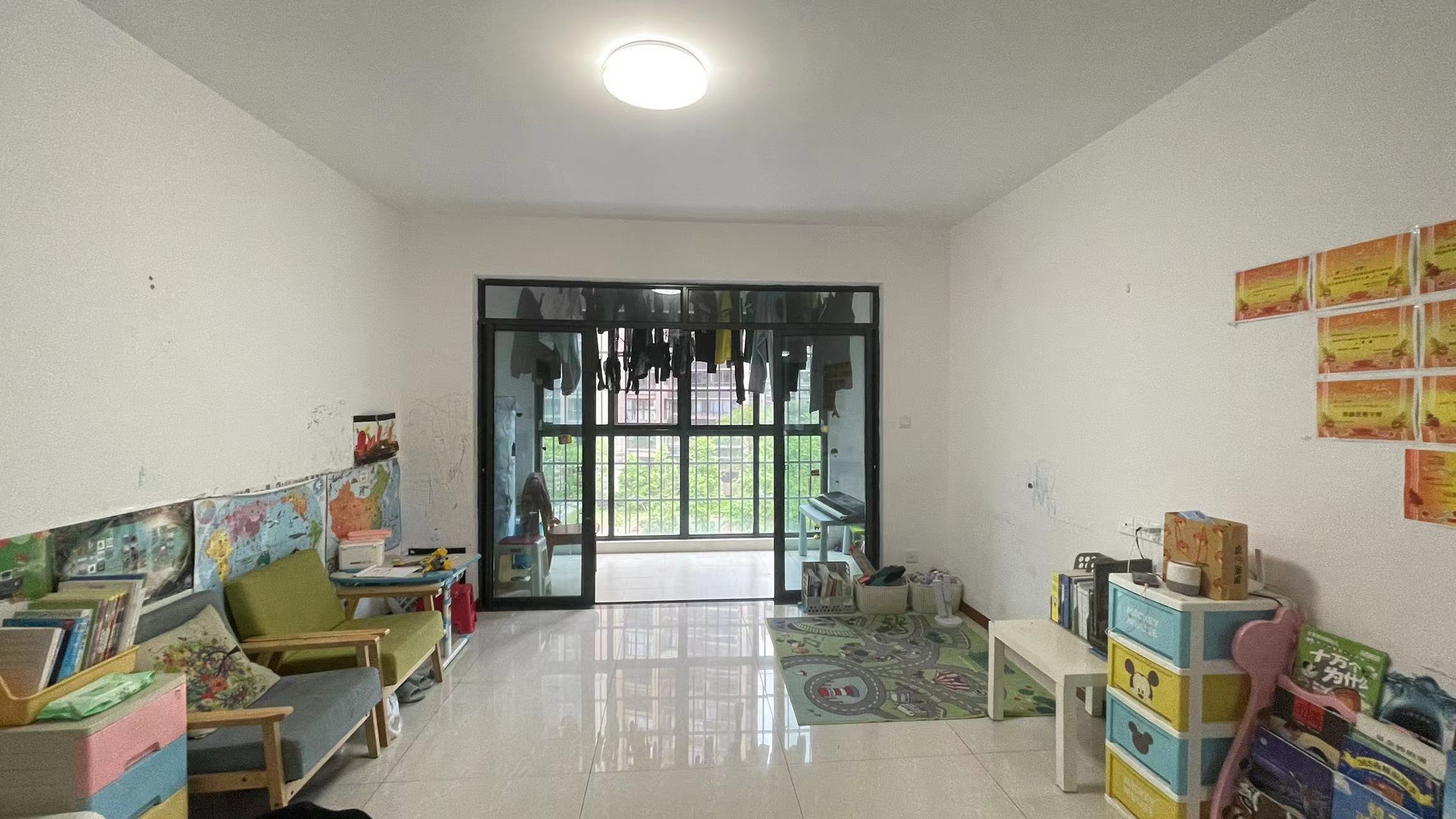 经世龙城 3室2厅2卫 65.0万 经世龙城 3室2厅2卫 65.0万客厅