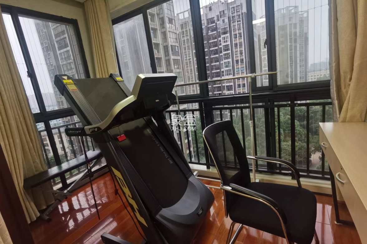 印象华都 3室2厅2卫 70.0万 印象华都 3室2厅2卫 70.0万客厅