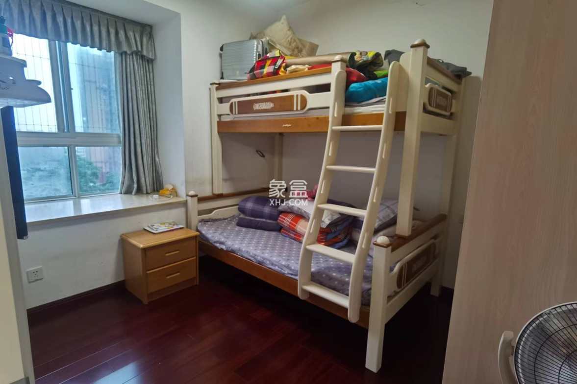 印象华都 3室2厅2卫 70.0万 印象华都 3室2厅2卫 70.0万客厅