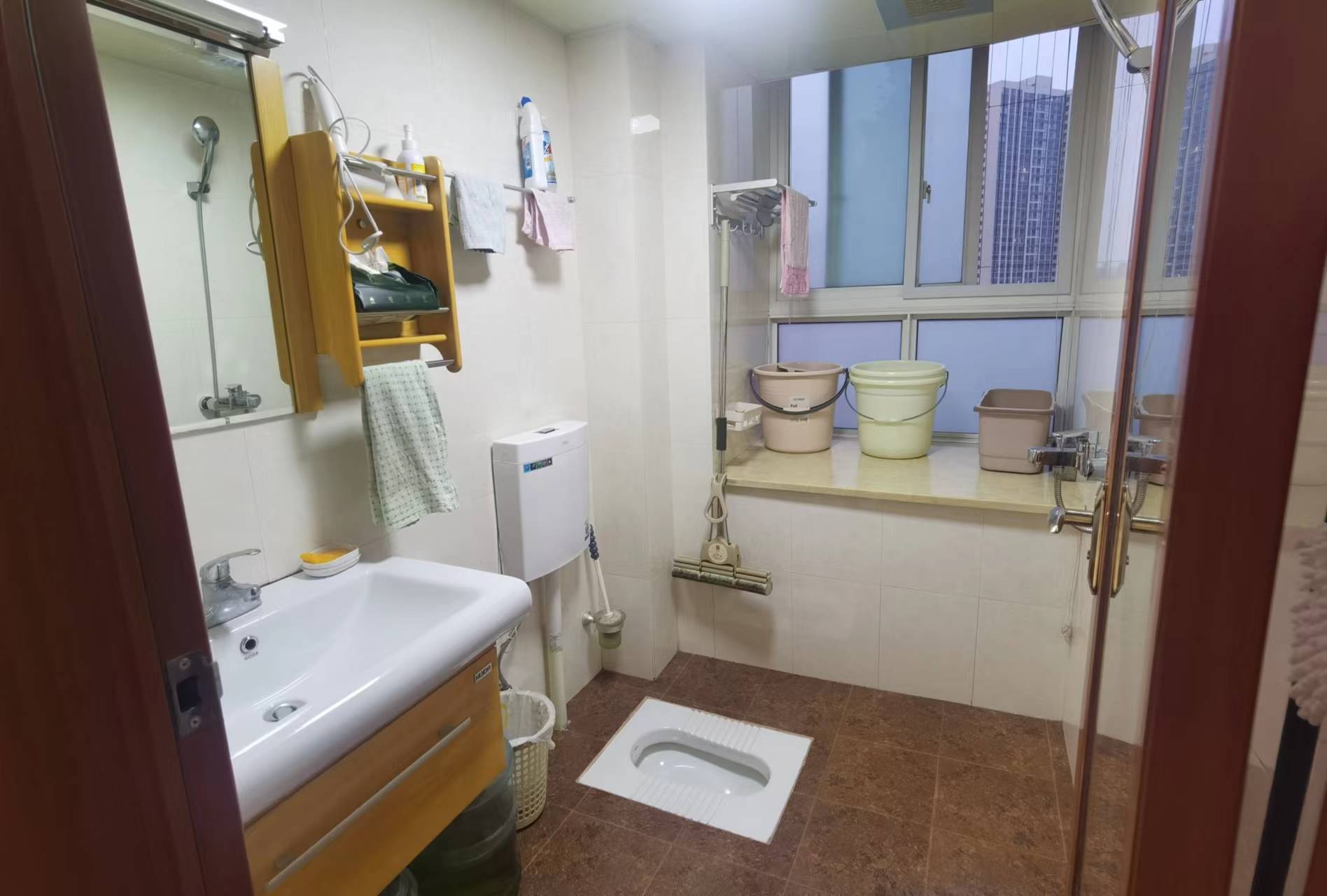 印象华都 3室2厅2卫 70.0万 印象华都 3室2厅2卫 70.0万客厅