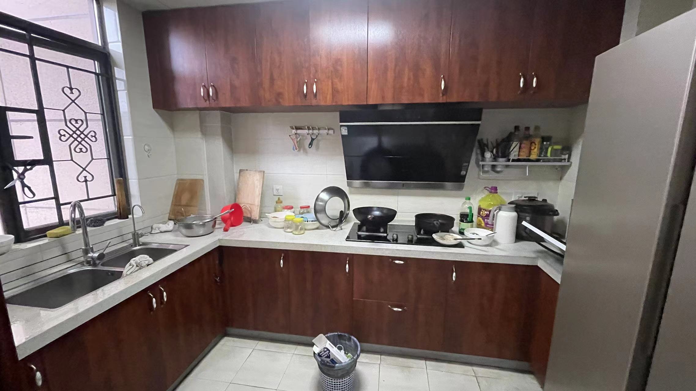 经世龙城 3室2厅2卫 65.0万 经世龙城 3室2厅2卫 65.0万客厅