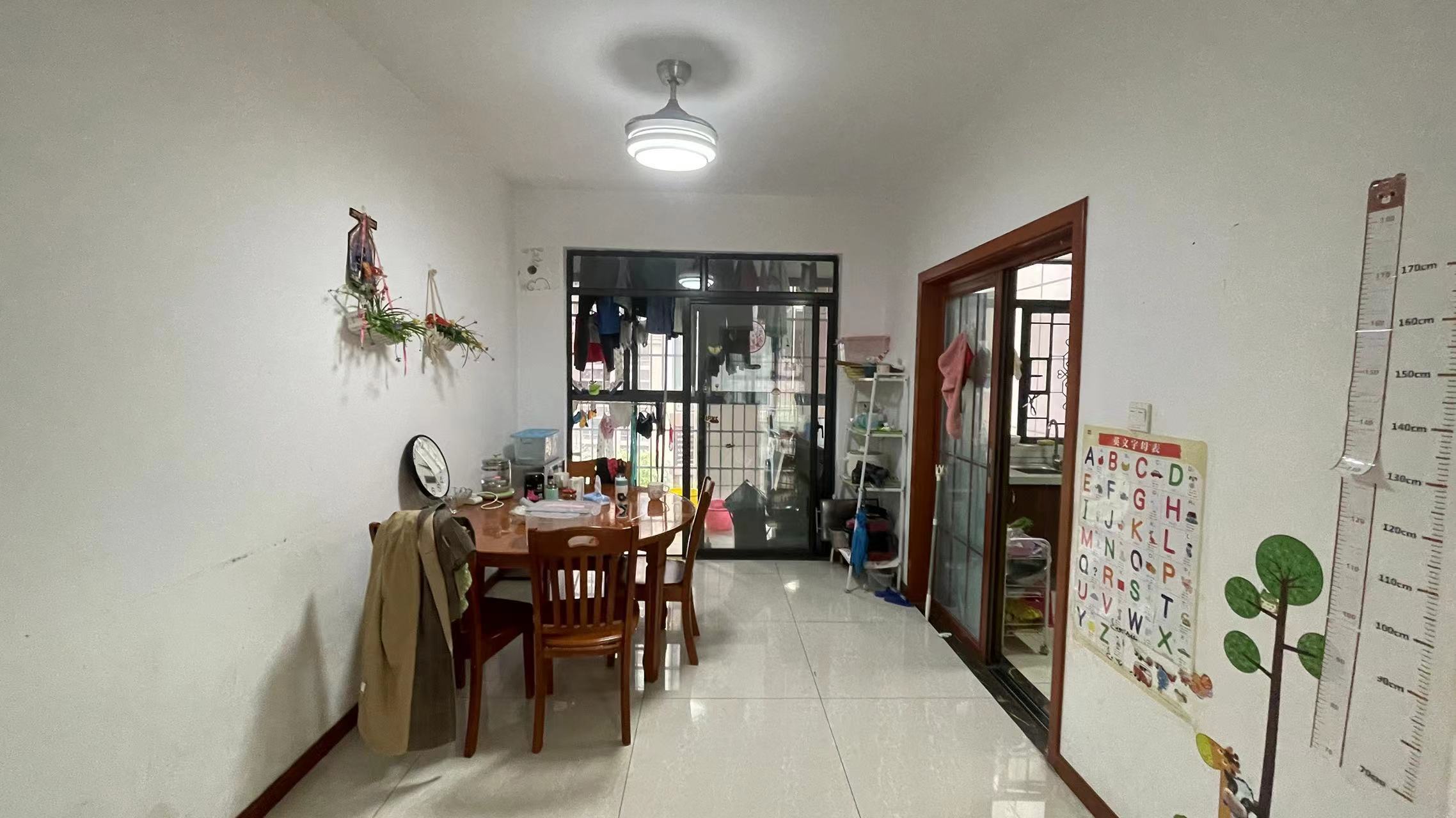 经世龙城 3室2厅2卫 65.0万 经世龙城 3室2厅2卫 65.0万客厅