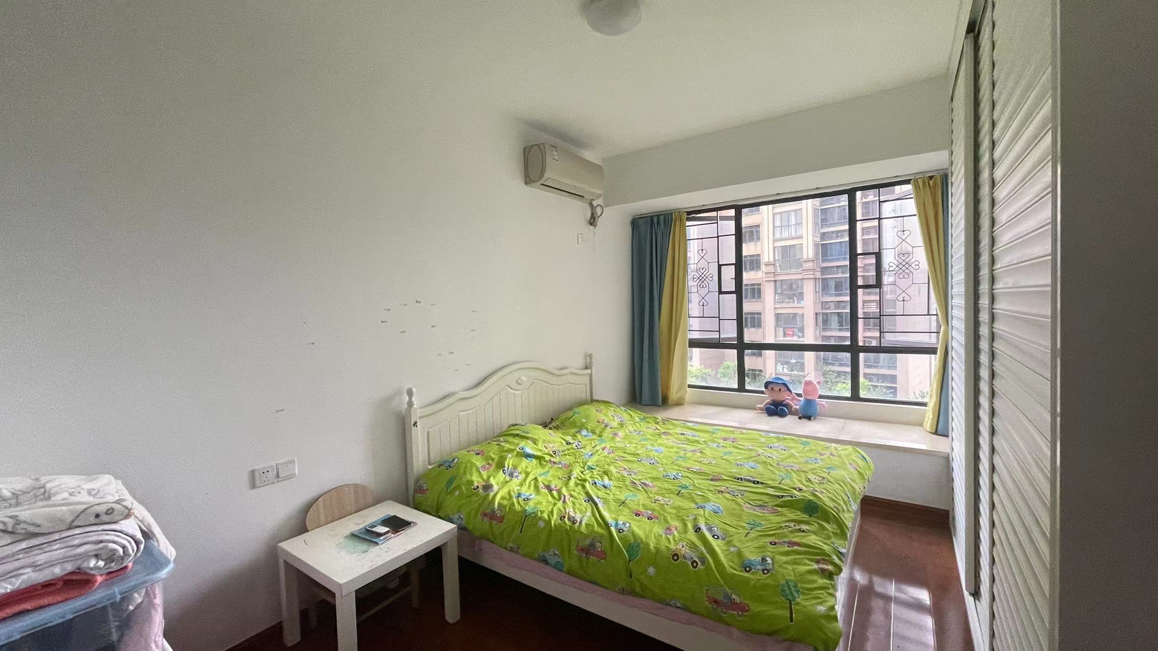 经世龙城 3室2厅2卫 65.0万 经世龙城 3室2厅2卫 65.0万客厅