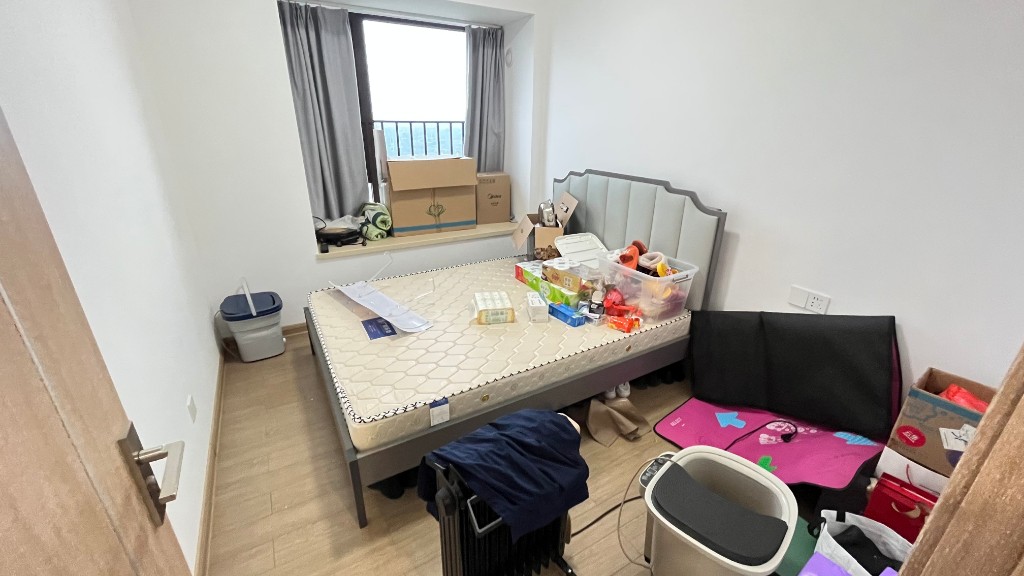 东部美的城 3室2厅2卫 86.8万 东部美的城 3室2厅2卫 86.8万客厅