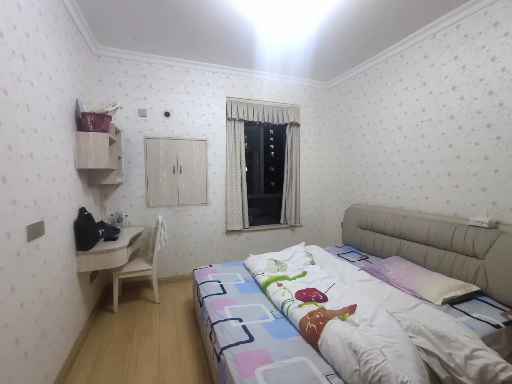 泰山公馆 2室1厅1卫 58.0万 泰山公馆 2室1厅1卫 58.0万客厅