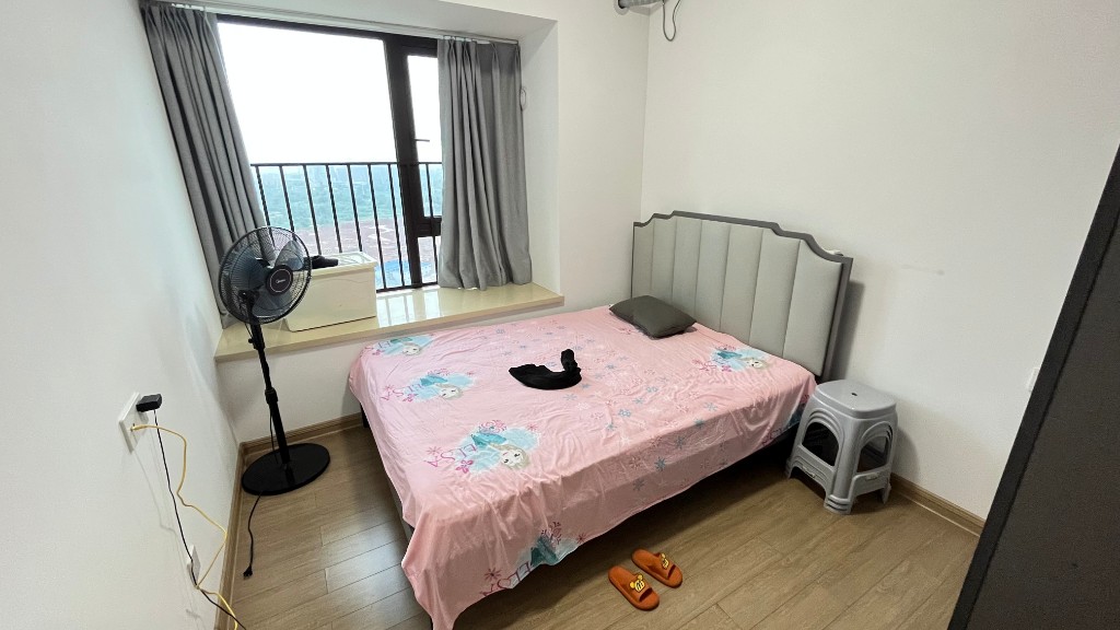 东部美的城 3室2厅2卫 86.8万 东部美的城 3室2厅2卫 86.8万客厅