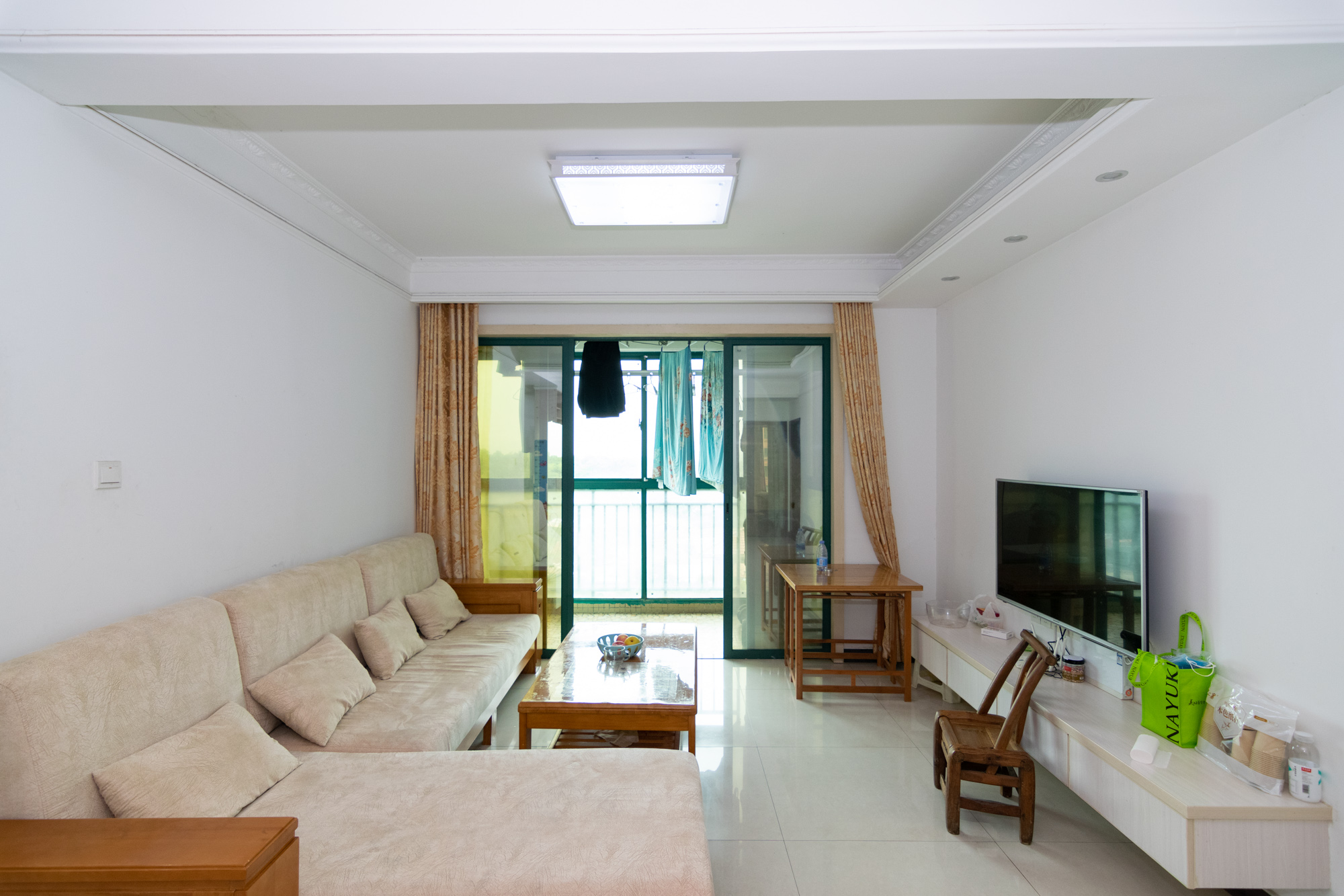 富基世纪公园 3室2厅2卫 78.80万 富基世纪公园 3室2厅2卫 78.80万客厅