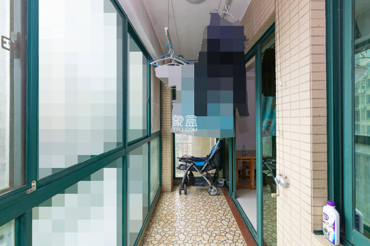 富基世纪公园 3室2厅2卫 78.80万 富基世纪公园 3室2厅2卫 78.80万阳台