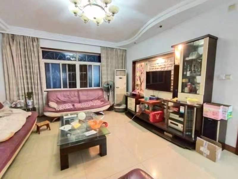 华湘苑 3室2厅1卫 39.8万 华湘苑 3室2厅1卫 39.8万客厅