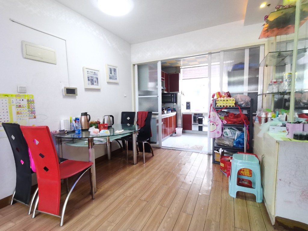 时代雅园  3室2厅2卫    65.0万 时代雅园  3室2厅2卫    65.0万客厅