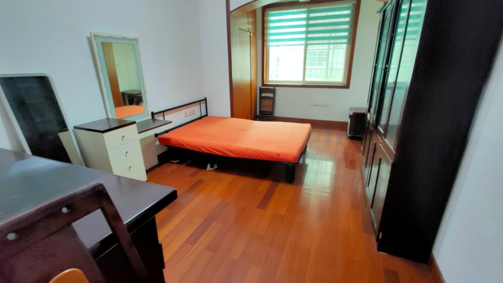 富绅花园 3室2厅1卫 62.00万 富绅花园 3室2厅1卫 62.00万客厅