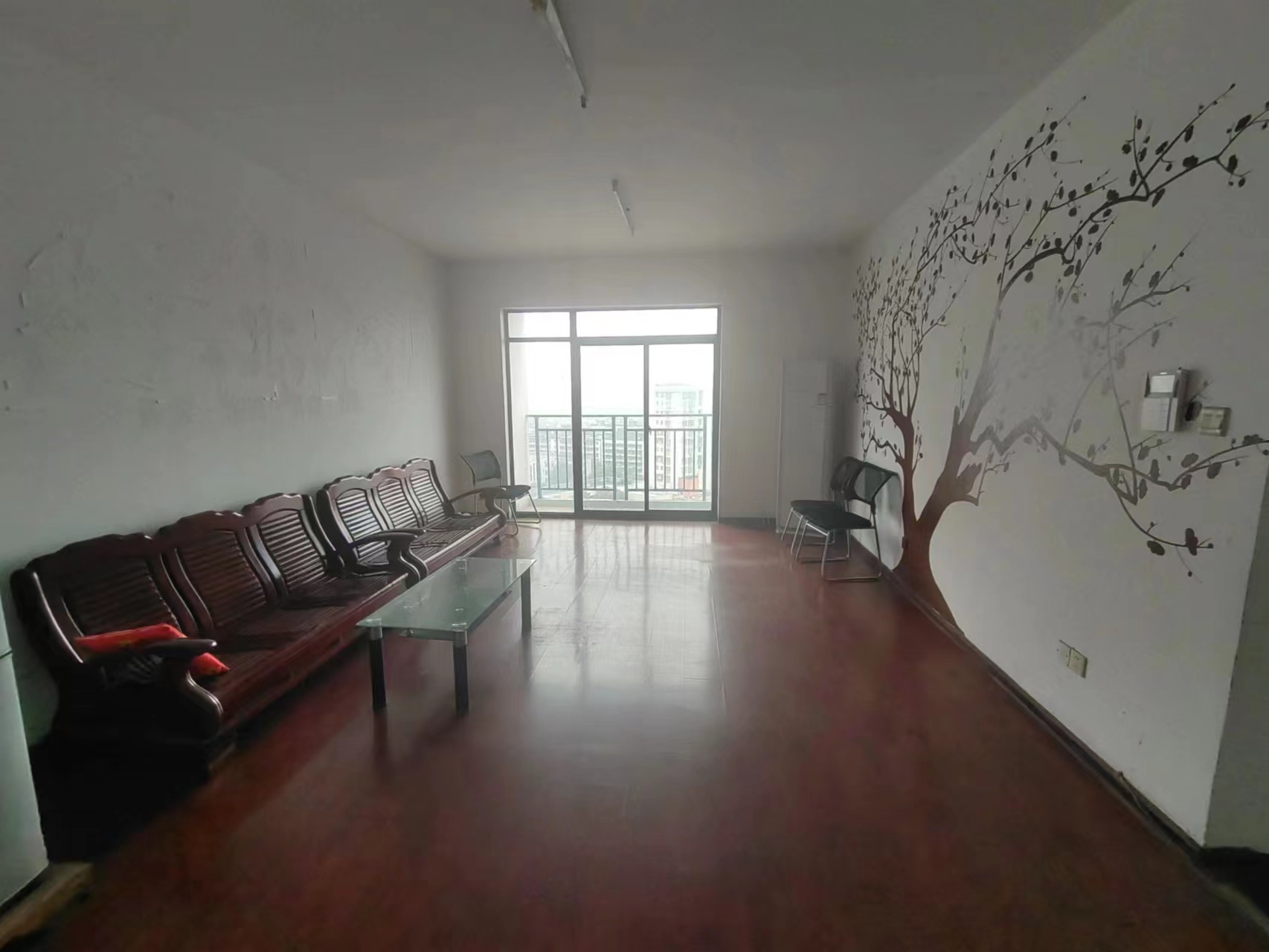 西域名邸  3室2厅2卫    90.0万 西域名邸  3室2厅2卫    90.0万室内图1