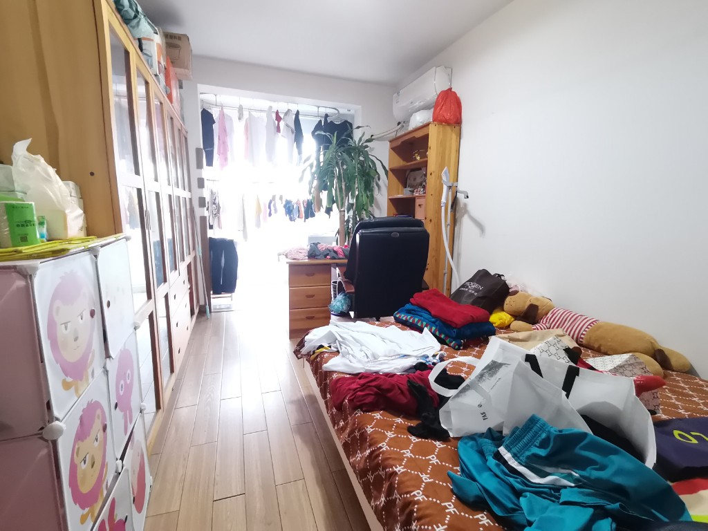 时代雅园  3室2厅2卫    65.0万 时代雅园  3室2厅2卫    65.0万客厅