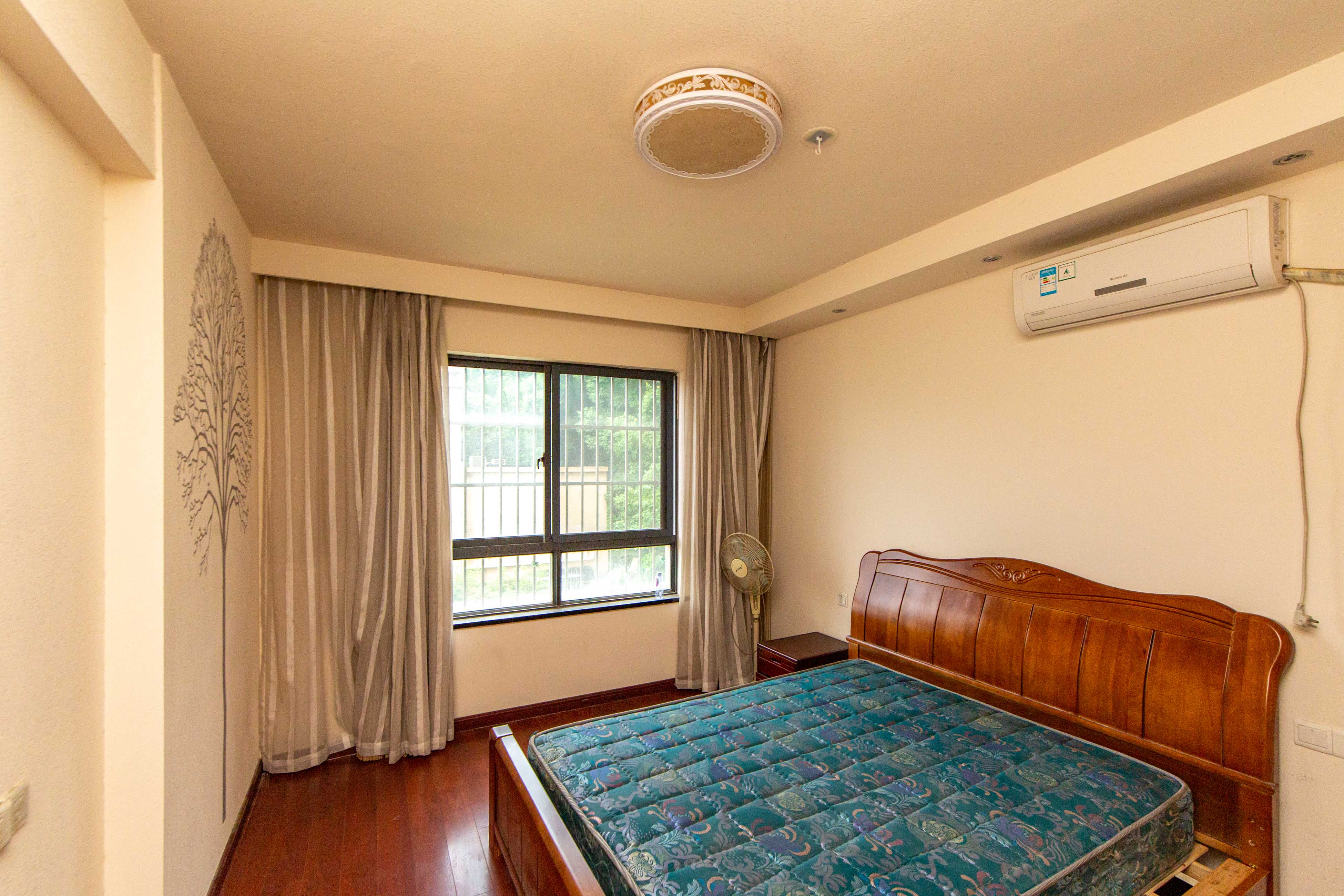 优山美地  3室2厅1卫    116.0万 优山美地  3室2厅1卫    116.0万卧室