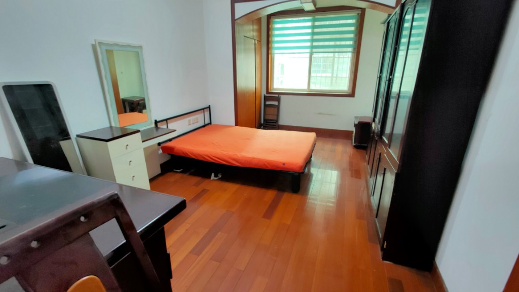 富绅花园 3室2厅1卫 62.00万 富绅花园 3室2厅1卫 62.00万客厅