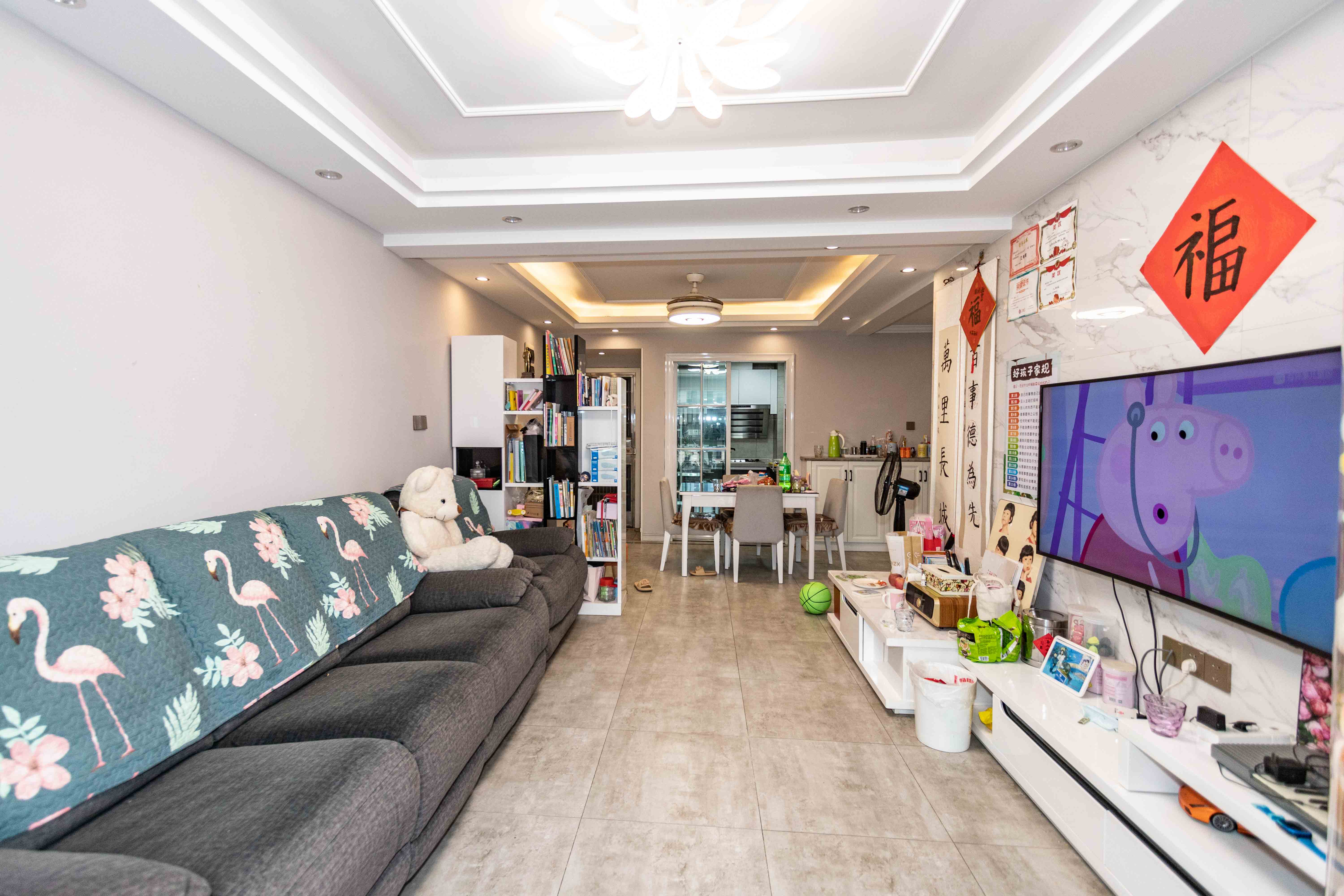 丽发新城  3室2厅2卫   112.00万客厅