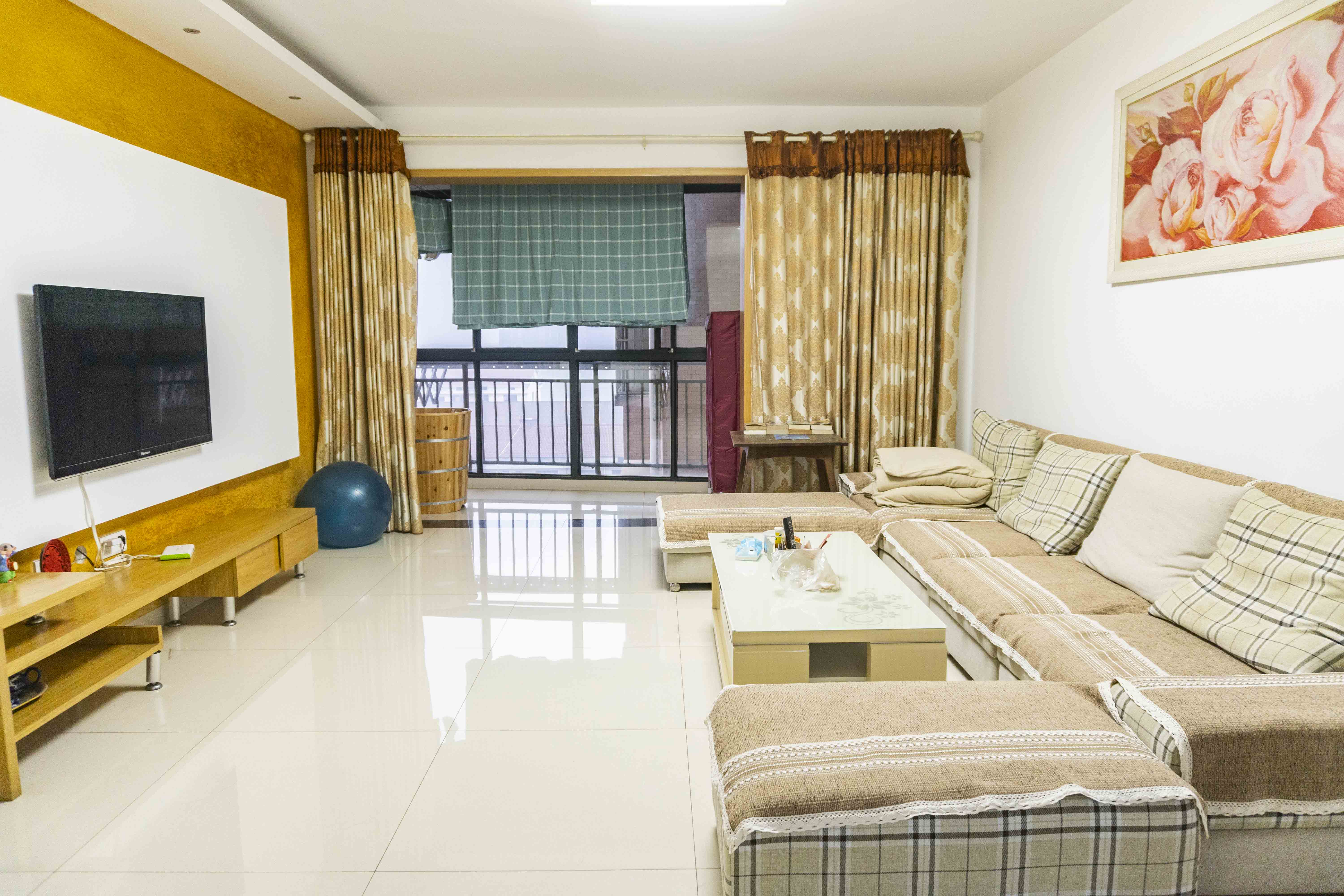 锦绣佳苑 3室2厅2卫 90.0万 锦绣佳苑 3室2厅2卫 90.0万客厅