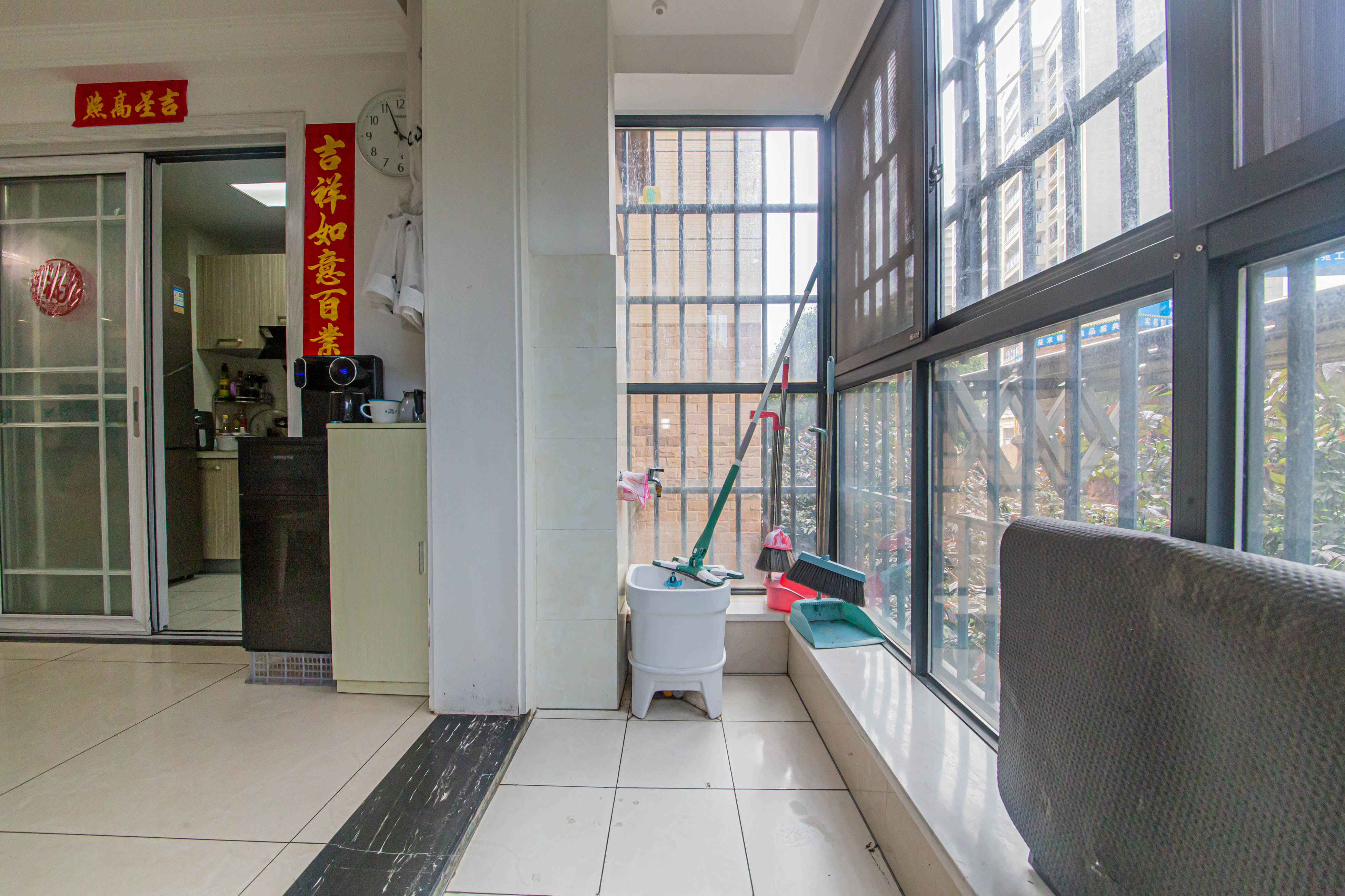 中建芙蓉嘉苑  4室2厅2卫    150.0万阳台