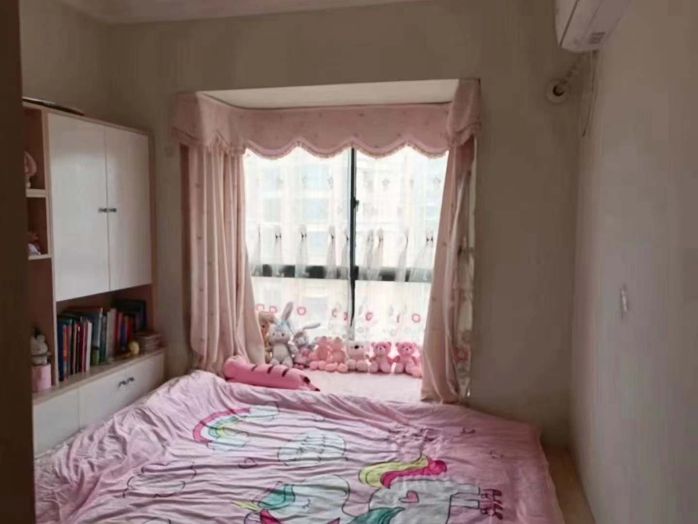 东鼎紫园 0室0厅0卫 95.0万 东鼎紫园 0室0厅0卫 95.0万客厅