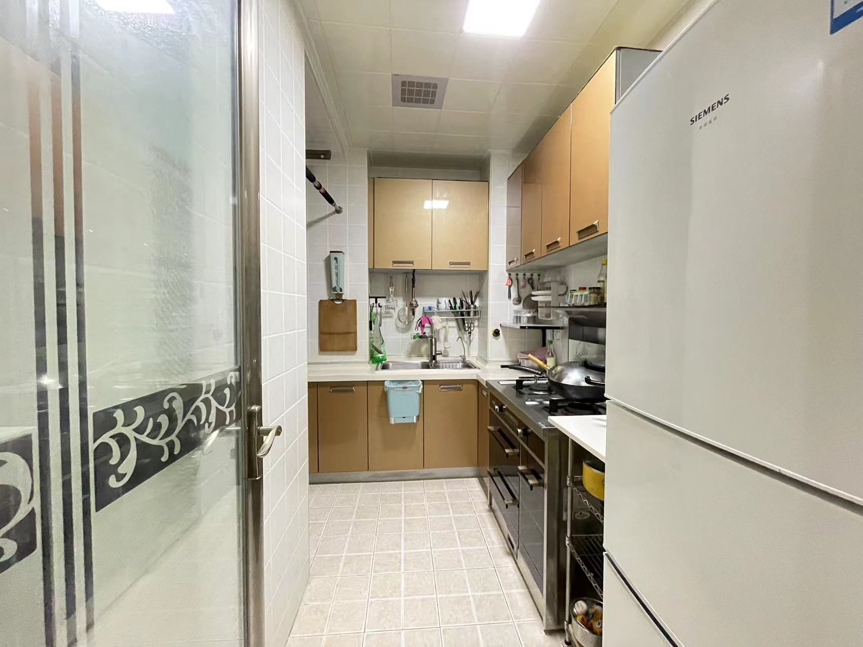 泰山公馆 2室2厅1卫 62.0万 泰山公馆 2室2厅1卫 62.0万客厅