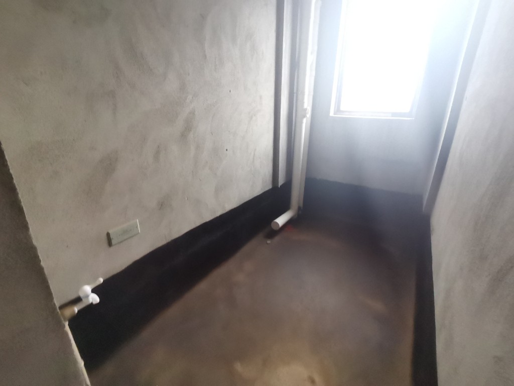 盛世金龙湾 4室2厅2卫 36.00万 盛世金龙湾 4室2厅2卫 36.00万客厅