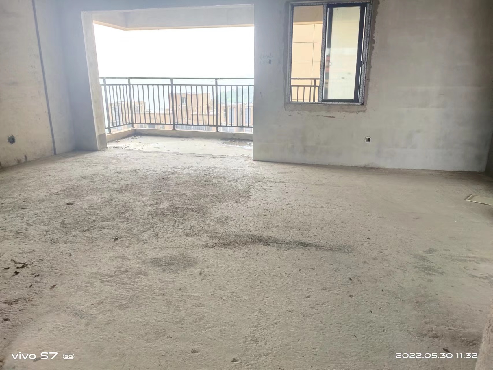 时代新城(翰林府) 5室2厅2卫 105.0万 时代新城(翰林府) 5室2厅2卫 105.0万客厅