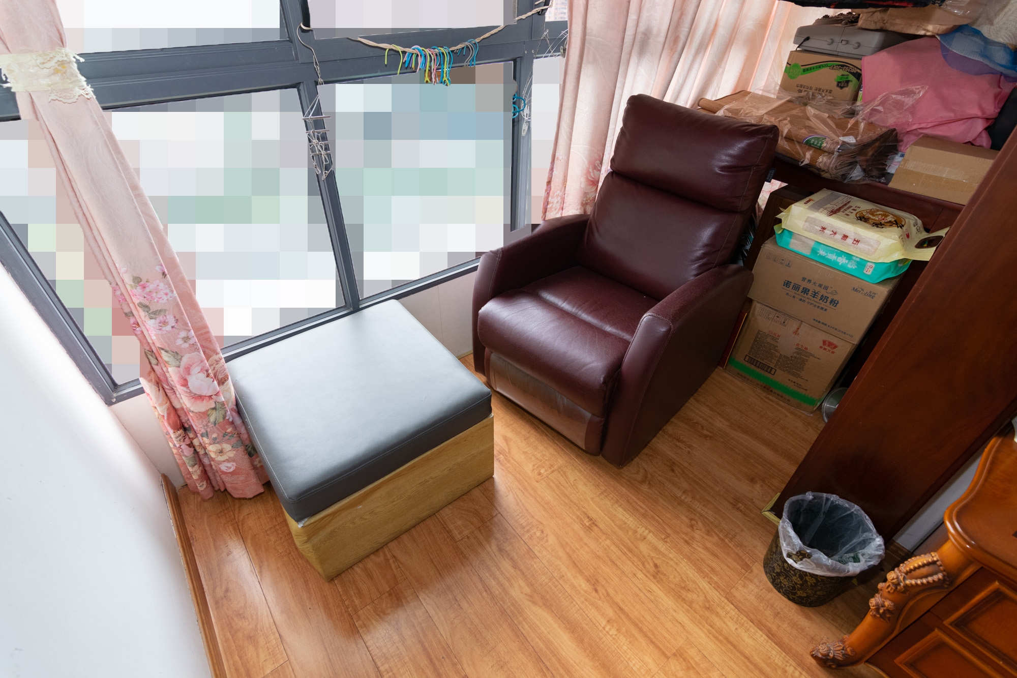 勤诚达新界  5室2厅2卫   125.00万阳台