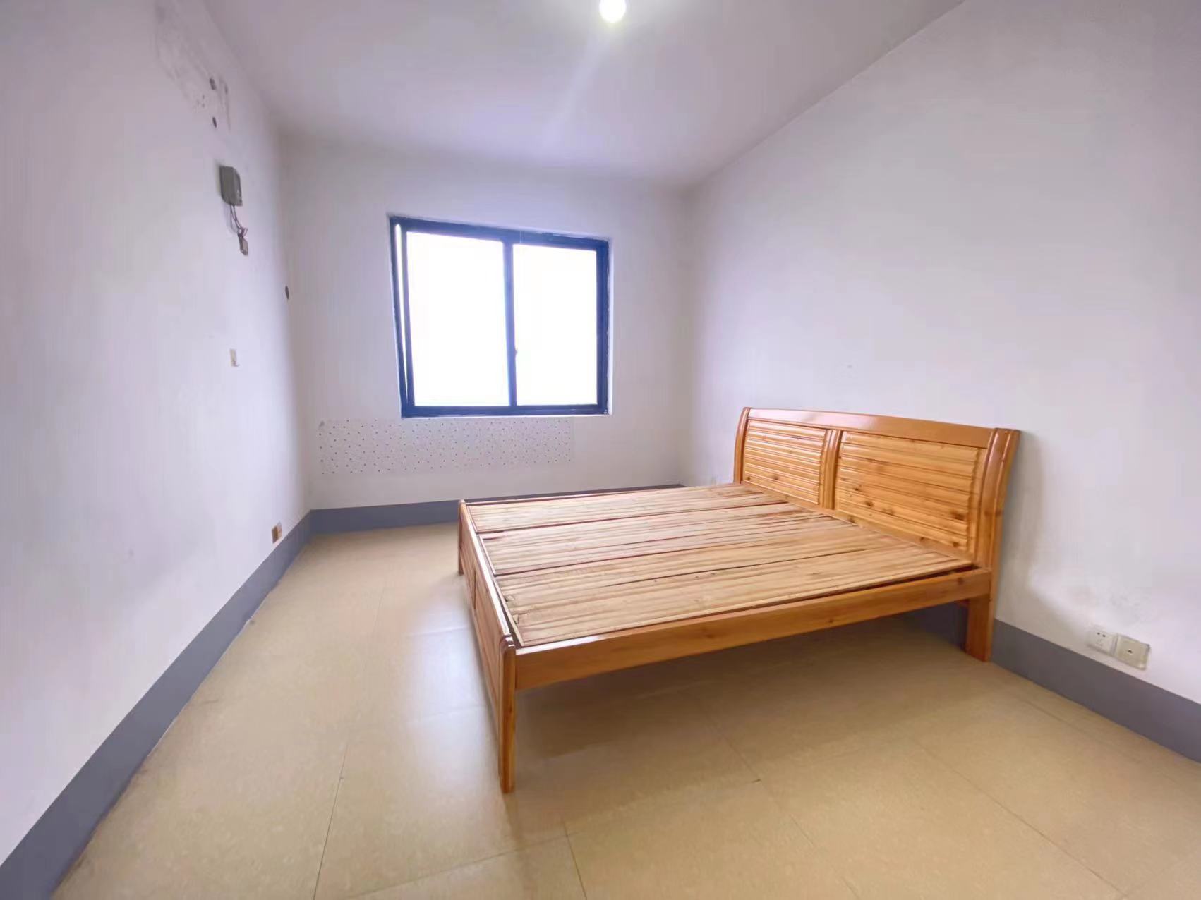 圣华名城建设北路110号 2室2厅1卫 38.8万 圣华名城建设北路110号 2室2厅1卫 38.8万客厅