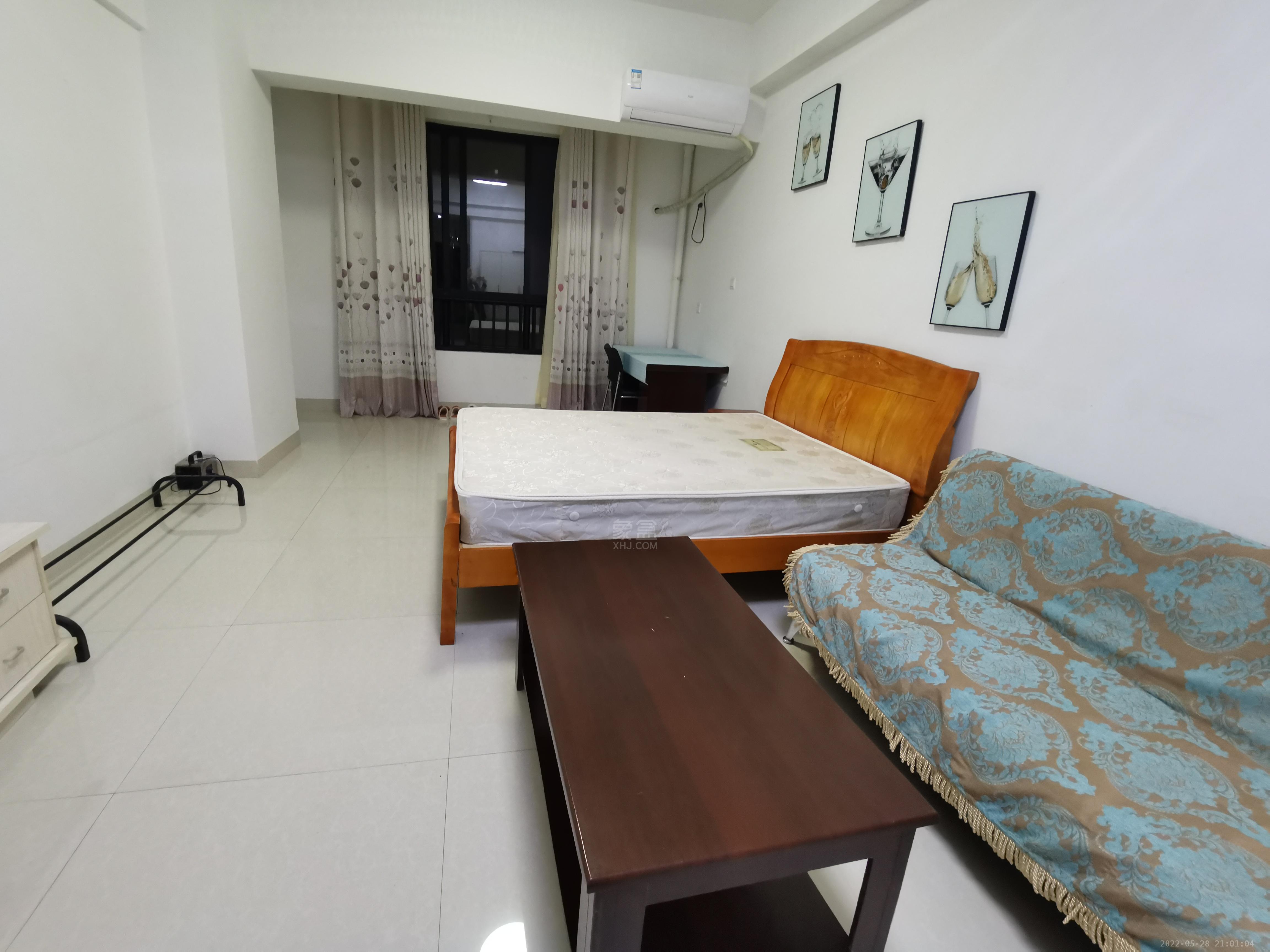 康桥美郡 1室1厅1卫 22.0万 康桥美郡 1室1厅1卫 22.0万客厅